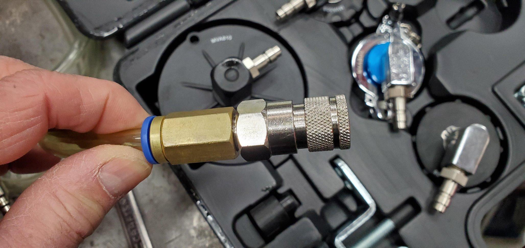 Mityvac MV6840 Hydraulic Brake and Clutch Pressure Bleeding System, Includes Seven (7) Master Cylinder Adapters, 1.2 Gallon Reservoir, Quick-Change Connections Pressure Relief Valve, Storage Case customer photo 2