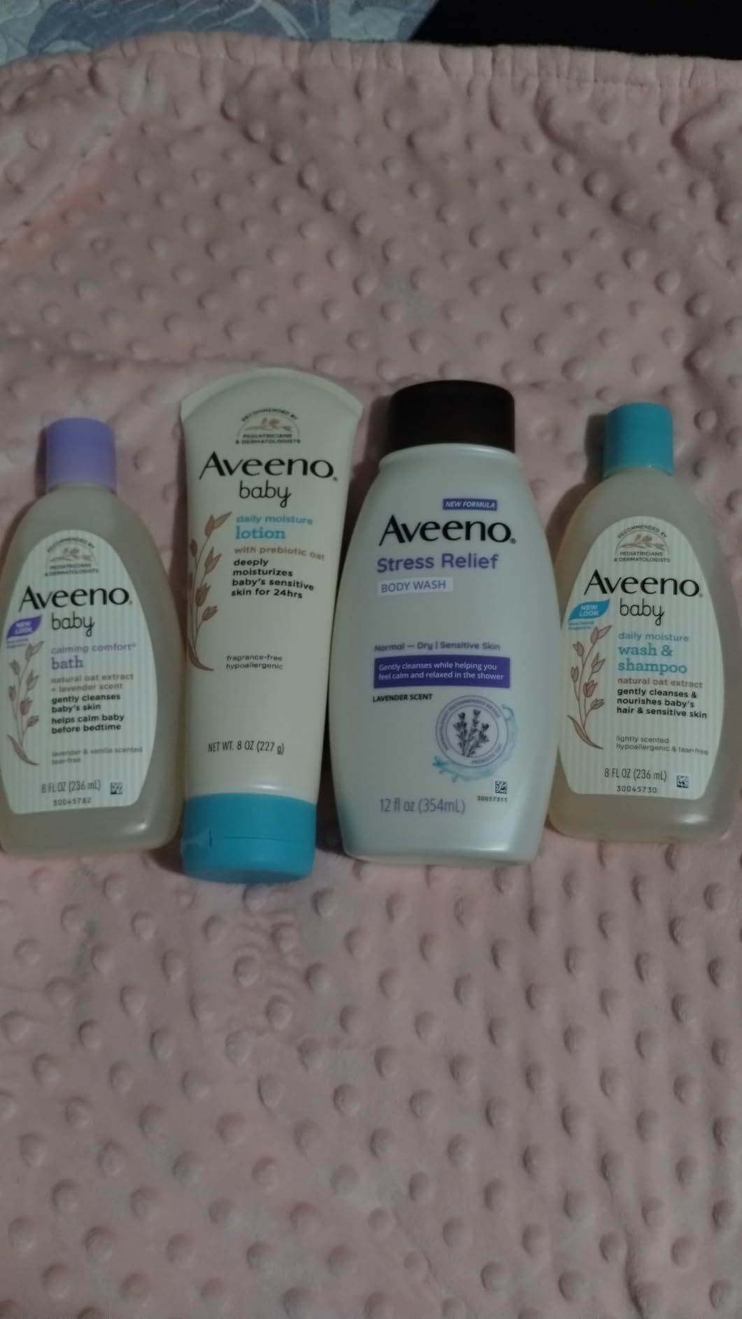 Aveeno Baby Bathtime Solutions Mommy & Me Gift Set, 4 Items | Baby Wash & Shampoo, Calming Bath, Baby Lotion, Stress Relief Body Wash for Mom, Baby Bath Essentials with Colloidal Oat customer photo 1