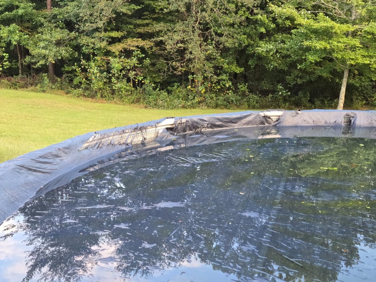 Blue Wave Arctic Armor 28-ft Round Above Ground Pool Winter Cover, Navy | Solid polyethylene, heat-sealed seams, cable, winch, grommets, extra 4-ft overlap, 8-yr support customer photo 1