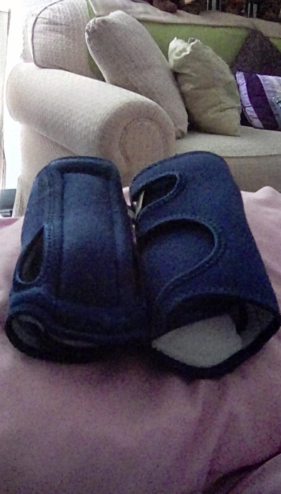 ACE Brand Night Wrist Sleep Support, Adjustable | Helps relieve symptoms of carpal tunnel syndrome and other wrist injuries customer photo 1