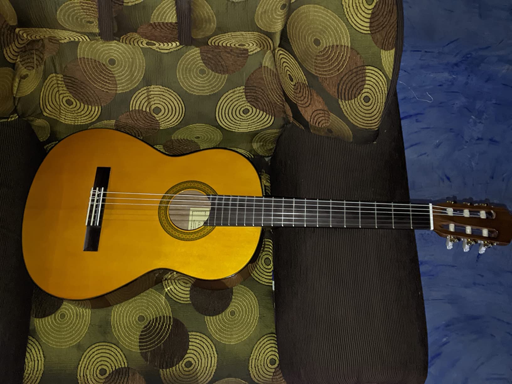 Yamaha CG102 Classical Guitar, Spruce Top, Natural customer photo 1