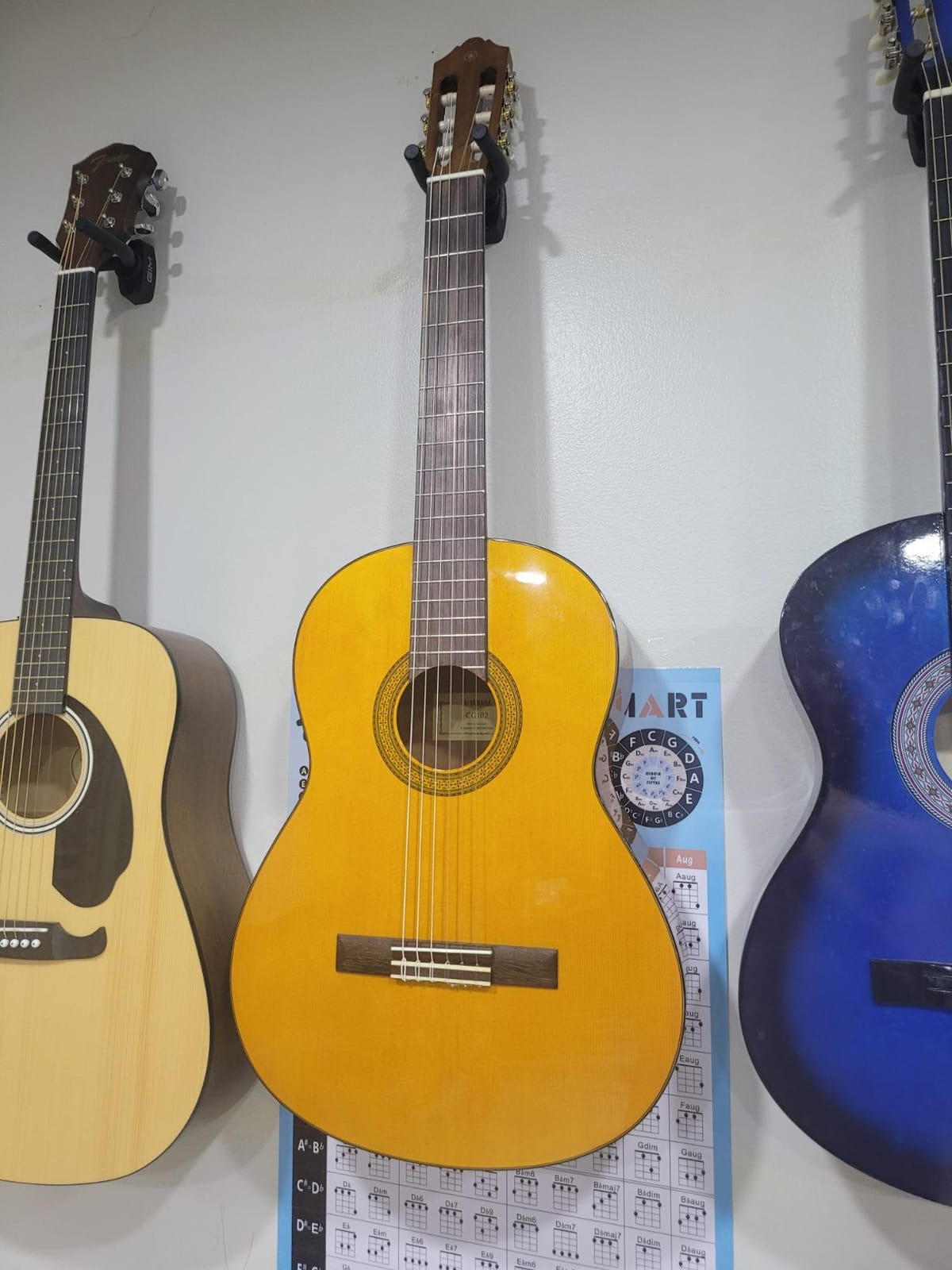 Yamaha CG102 Classical Guitar, Spruce Top, Natural customer photo 2