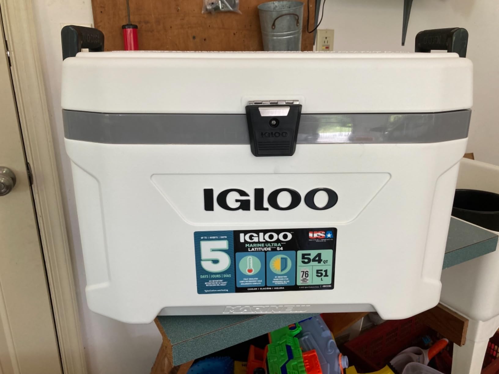 Igloo Marine Cooler | Insulated Hard Shell Ice Chest | Great for Fishing, Camping, Boating, & More customer photo 1