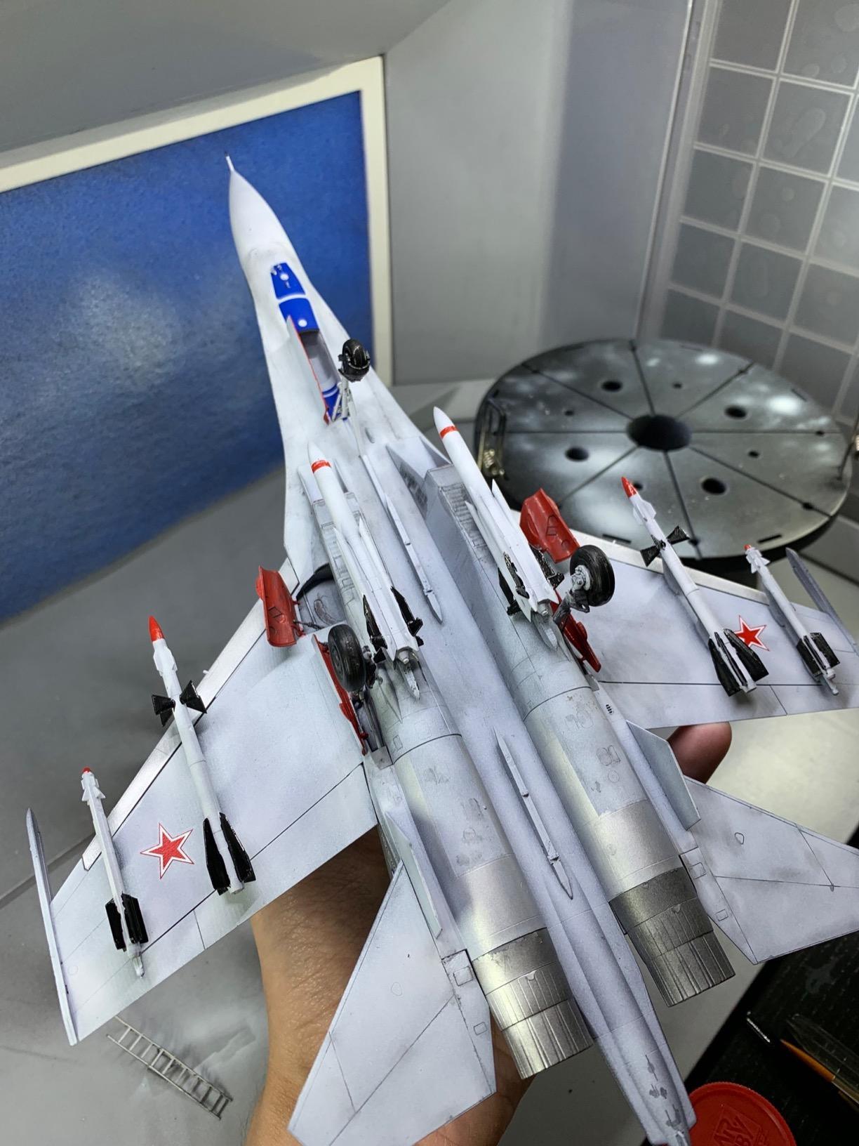 Models SU-27 SM Flanker B Mod.1 Model Kit customer photo 2