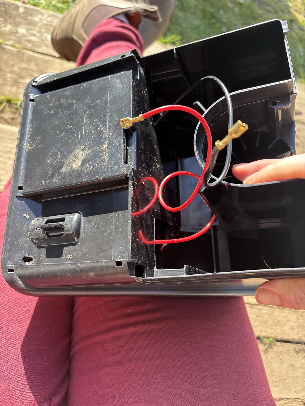 Zareba Solar Electric Fence Charger, 5 Mile Range Low Impedance Energizer | 360-Degree Rotation, T-Post Mounting Bracket, Rotational Grazing Fence Charger for Livestock & Cattle, Contain Animals customer photo 2
