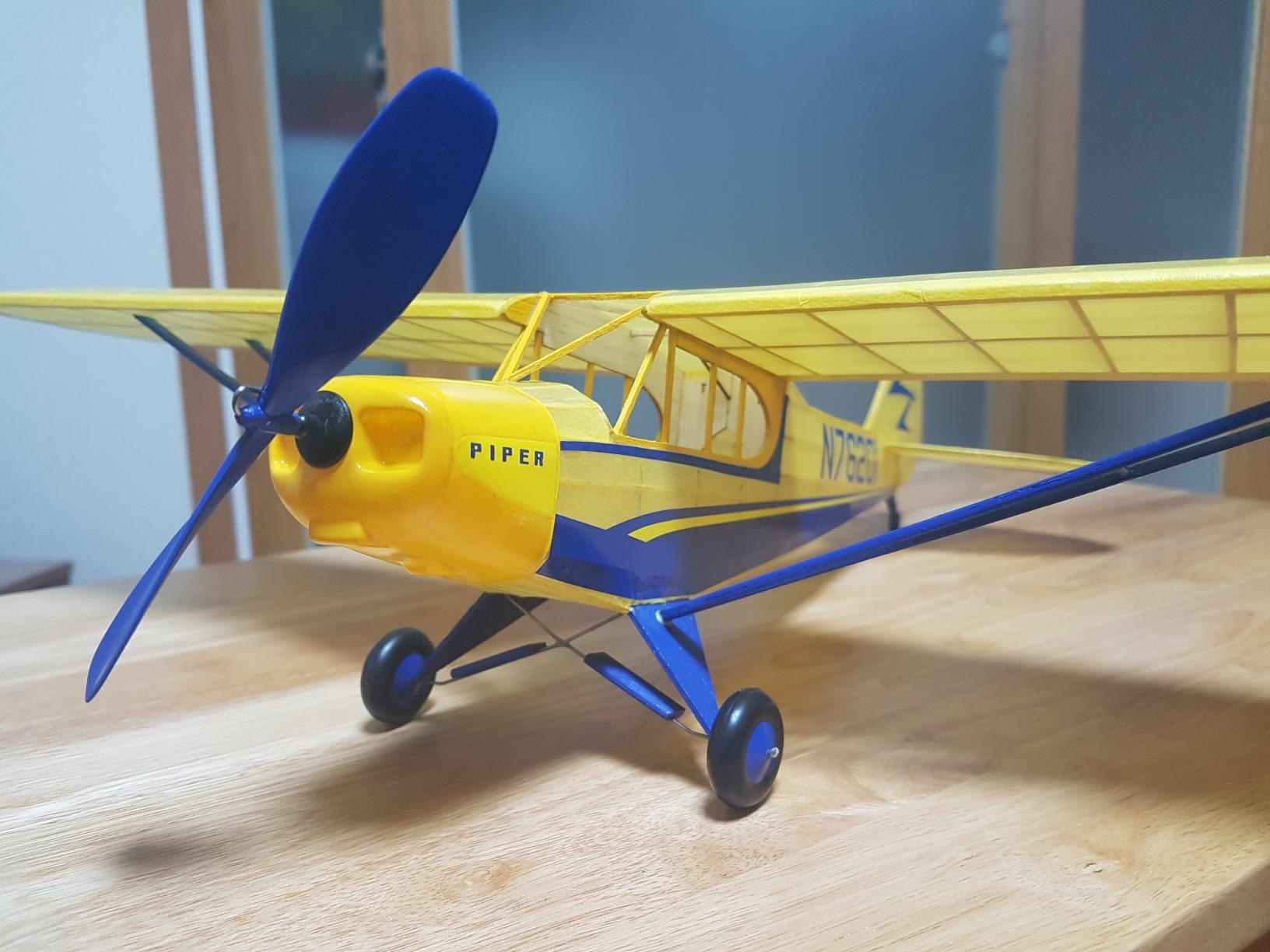 Guillow's Piper Super Cub 95 Laser Cut Model Kit Blue, Small customer photo 2