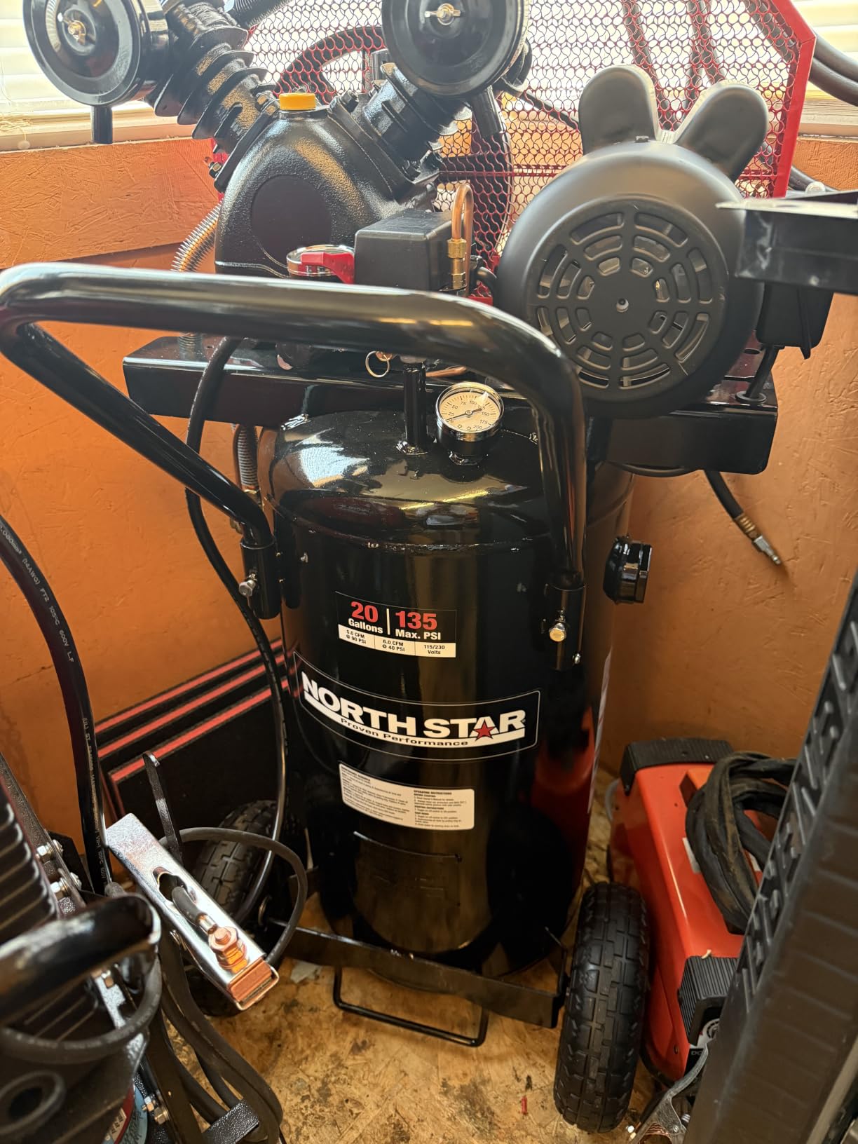 NorthStar Single-Stage Portable Electric Air Compressor - 2 HP, 20-Gallon Vertical, 5.0 CFM customer photo 1