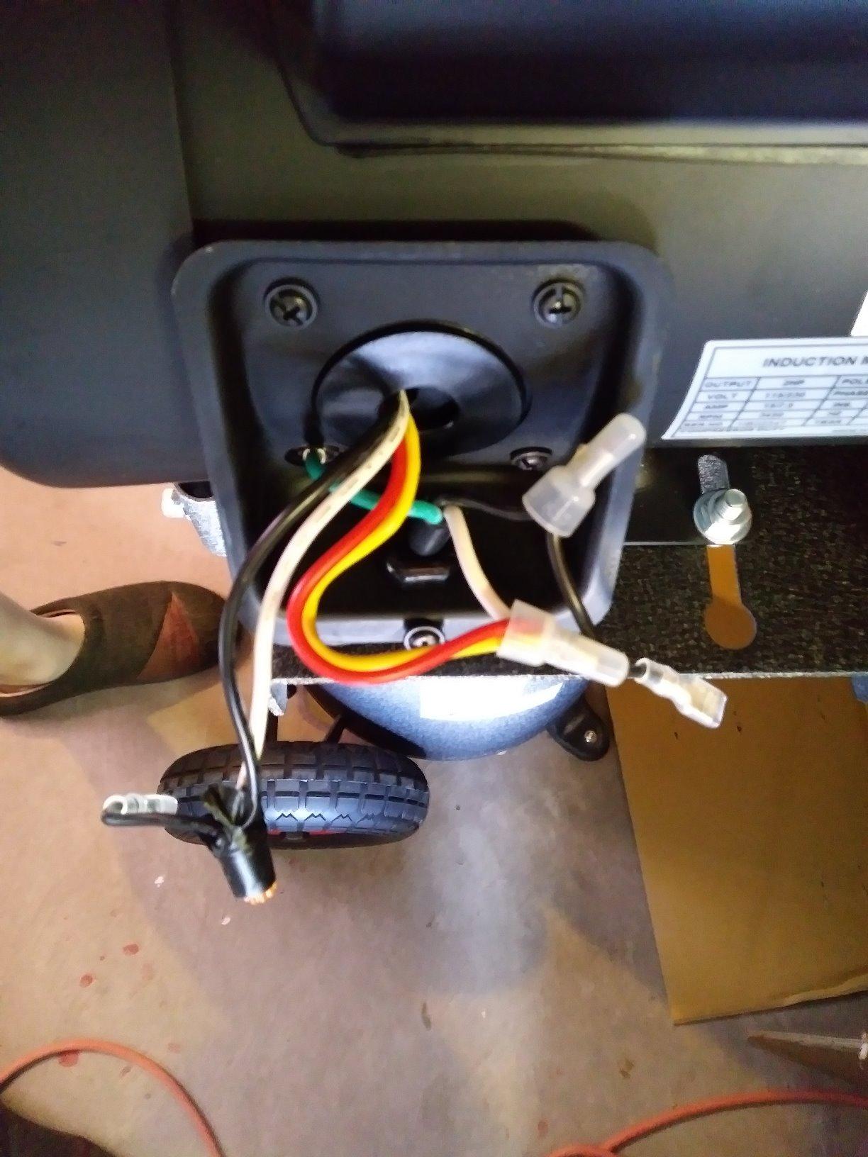 NorthStar Single-Stage Portable Electric Air Compressor - 2 HP, 20-Gallon Vertical, 5.0 CFM customer photo 2