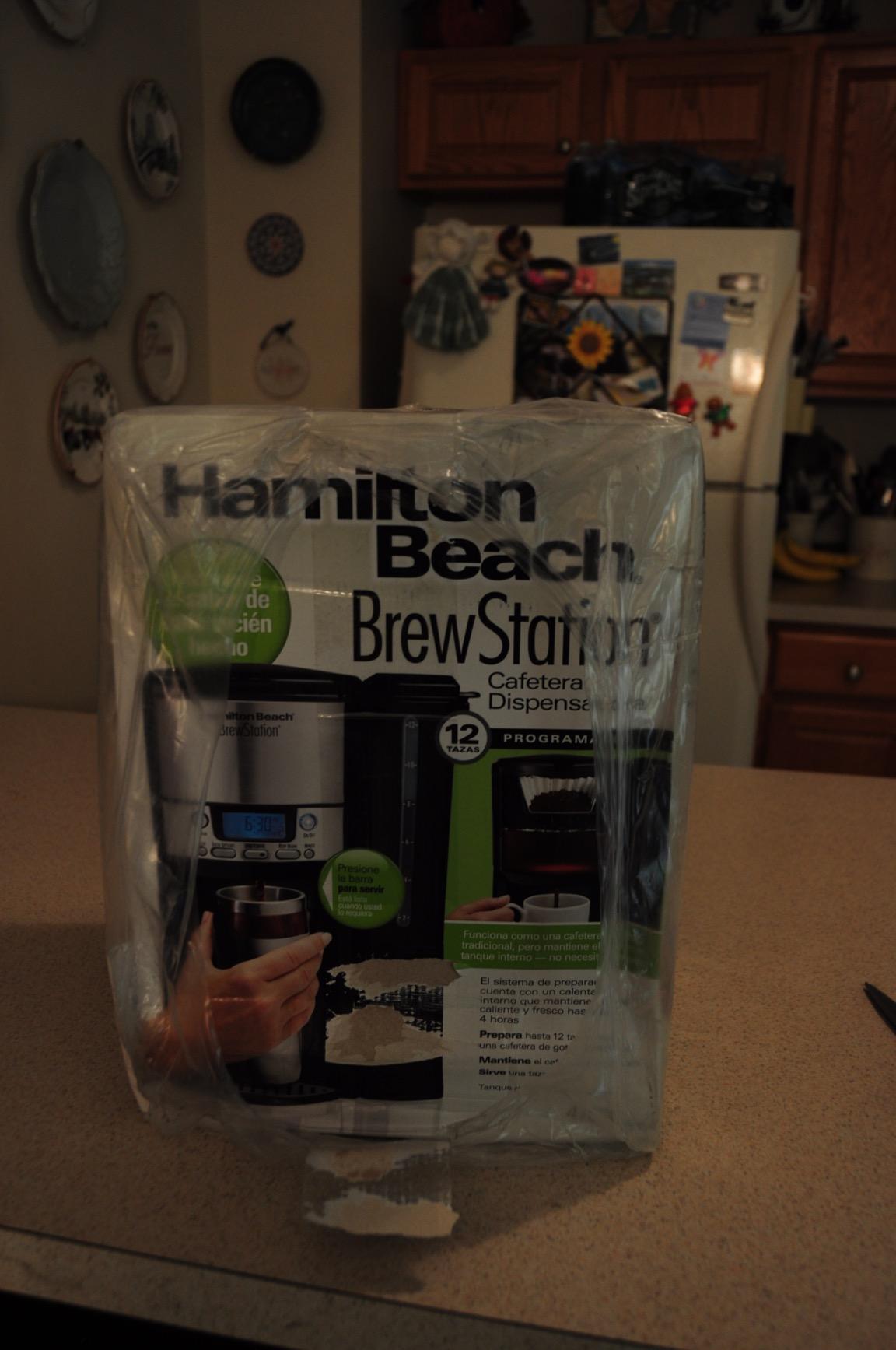 Hamilton Beach One Press Programmable Dispensing 12 Cup Coffee Maker with Internal Coffee Pot, Stays Warm and Fresh for Hours, 60 oz. Removable Reservoir, Black & Stainless Steel (47950) customer photo 2