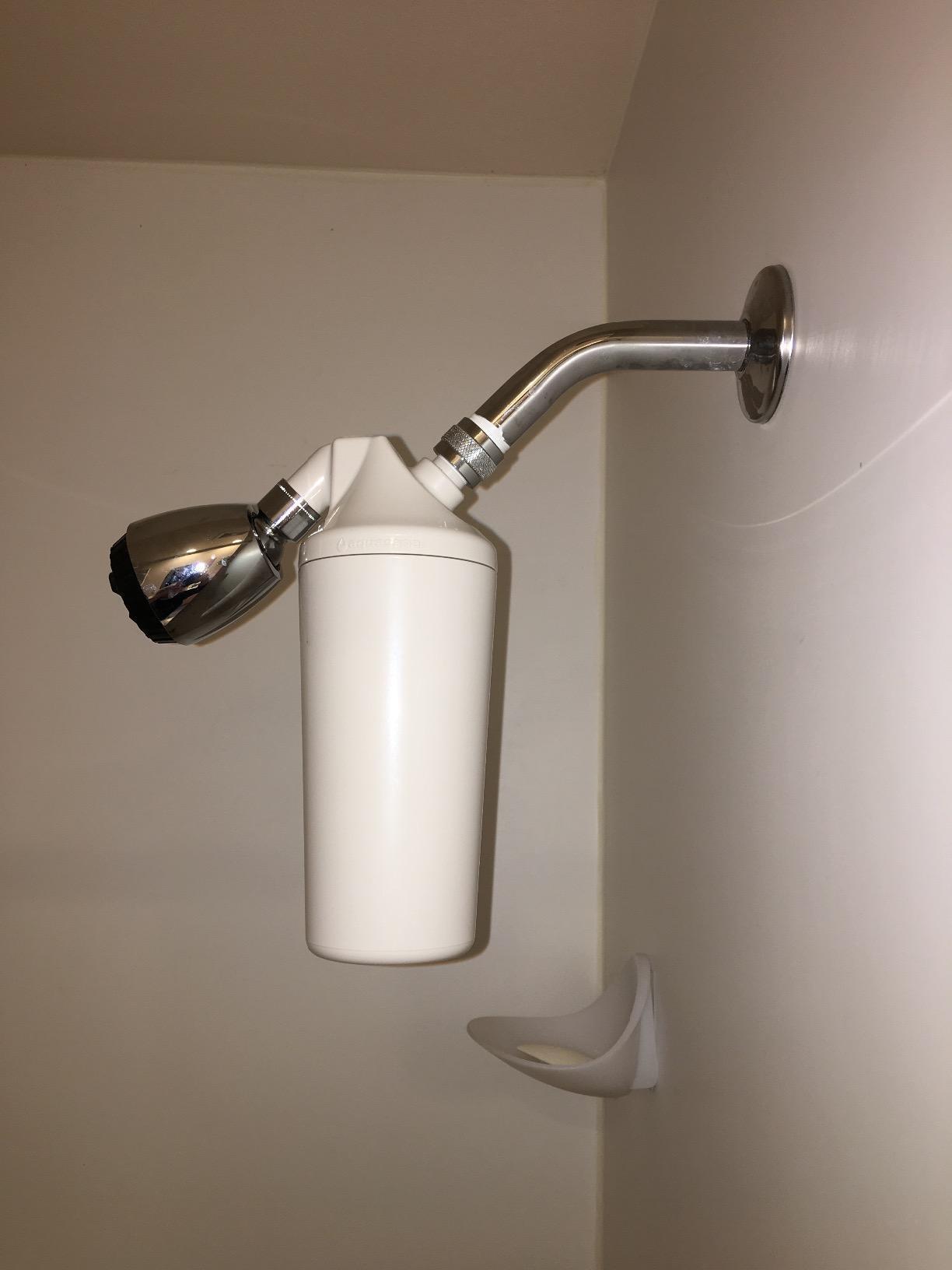 Aquasana Shower Filter | No Shower Head | Reduces 90% Chlorine | AQ-4100NSH | Dermatologist-Recommended | Soften Skin & Hair | Coconut Shell Carbon | KDF Media | Use Your Own Showerhead | 10K Gal customer photo 1