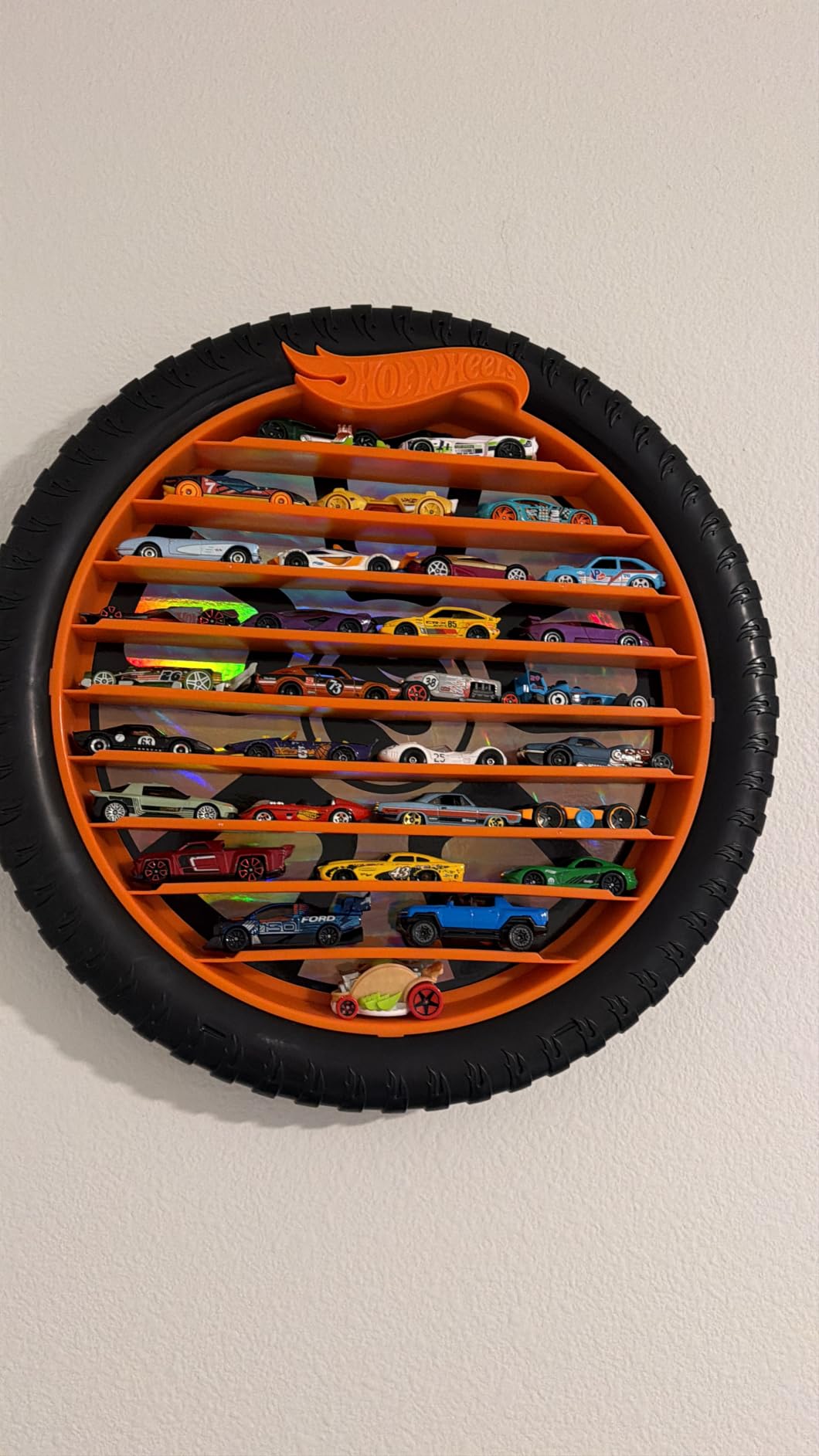 Hot Wheels Collector Case - Durable Die-Cast Car Storage Organizer with Handle for 1:64 Scale Vehicles - Holds Up to 30 Cars - Portable Display and Carry Case for Kids and Collectors customer photo 1