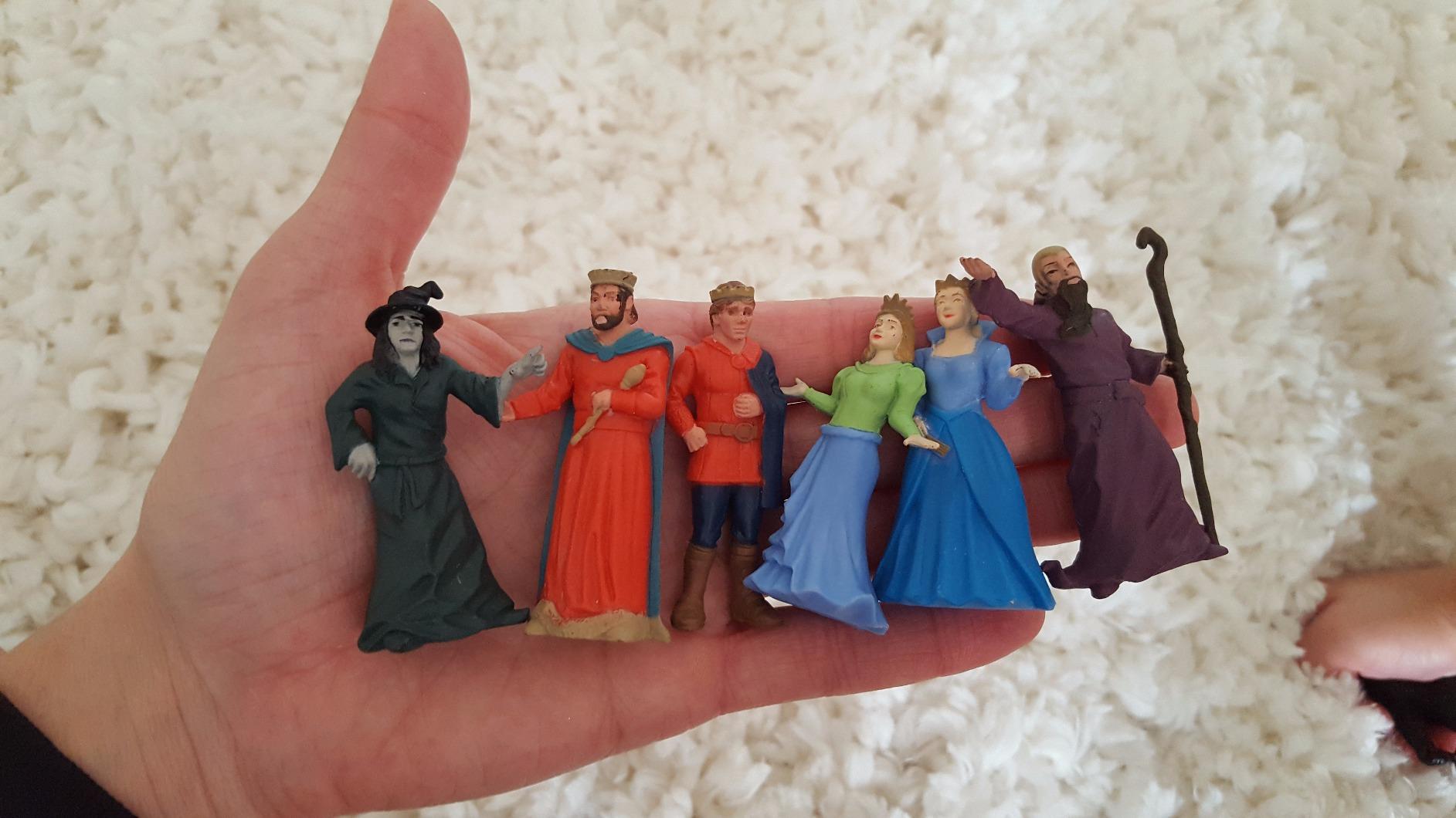 Safari Ltd. Days of Old TOOB - Figurine of Wizard, Witch, Queen, King, Princess, and Prince - Medieval Toy Set customer photo 1