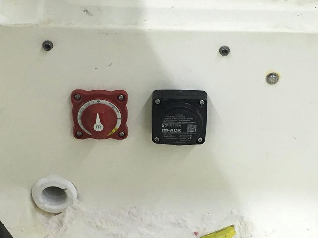 Blue Sea Systems Mini Add-A-Battery Kit 65A Dual Circuit Battery Management System, 7649 customer photo 2