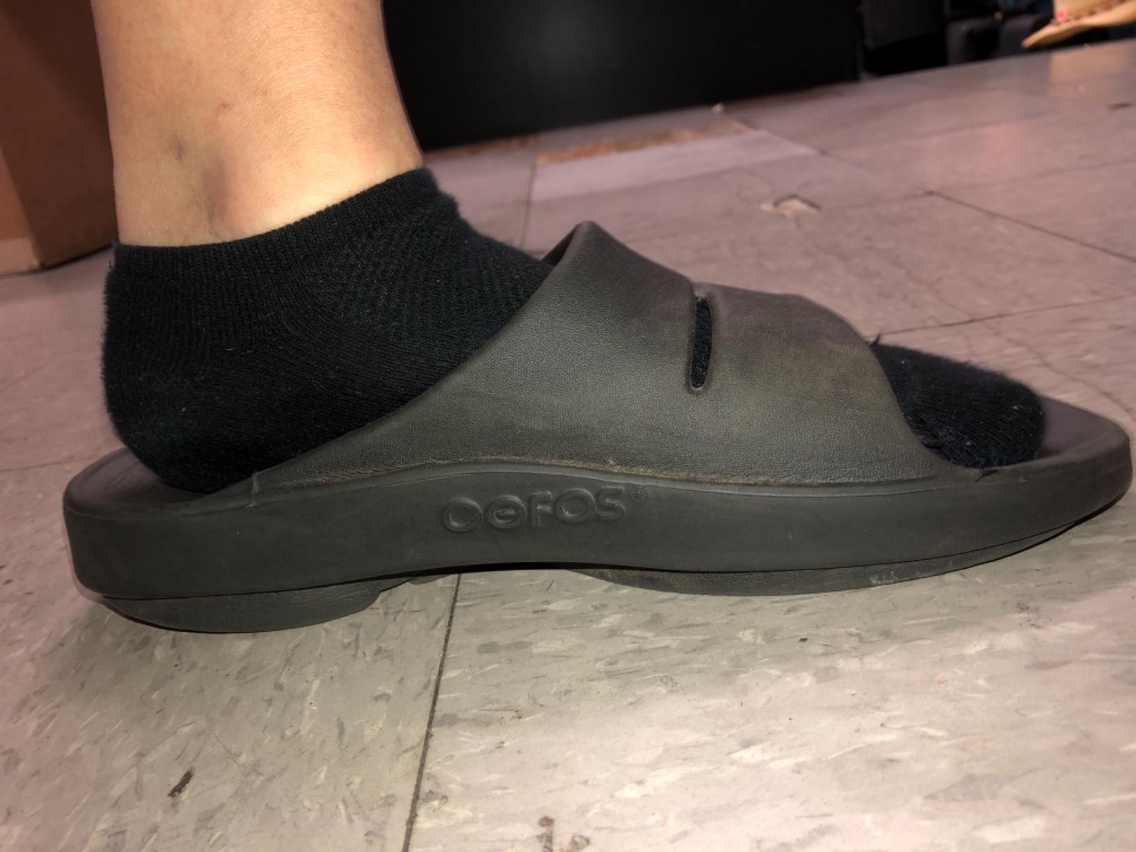 OOFOS OOahh Recovery Slide - Women's and Men's customer photo 1