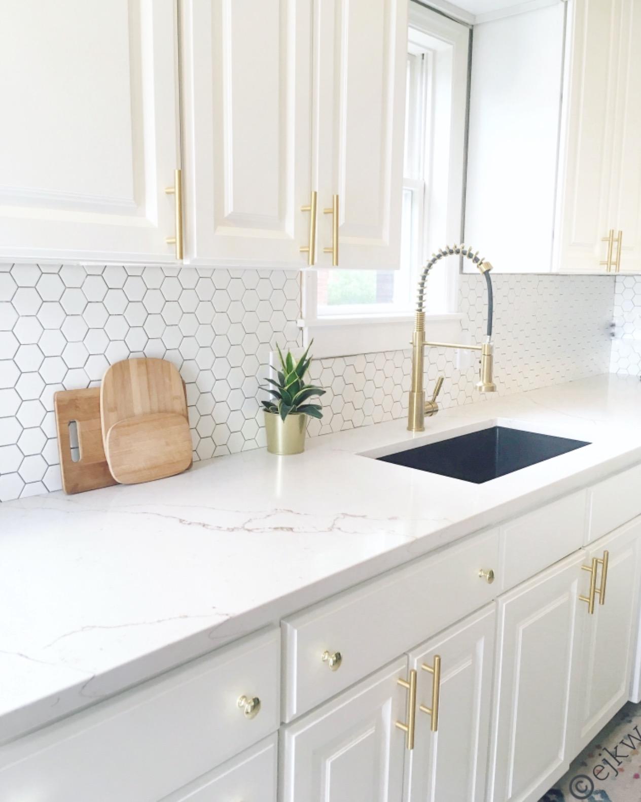 KRAUS Black Onyx 31 in Undermount Granite Kitchen Sink KGU-413B | Quartz composite with metallic particles, heat-safe, non-porous surface resists stains, colored through to resist fading customer photo 2
