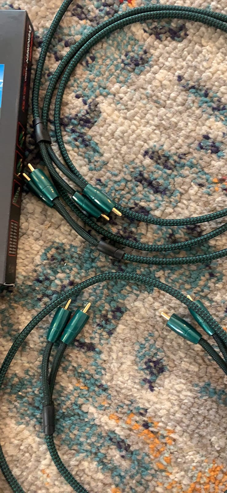 AudioQuest 0.6 m Tower RCA Audio Cables (1 m, 2 x RCA, 2 x RCA) customer photo 2