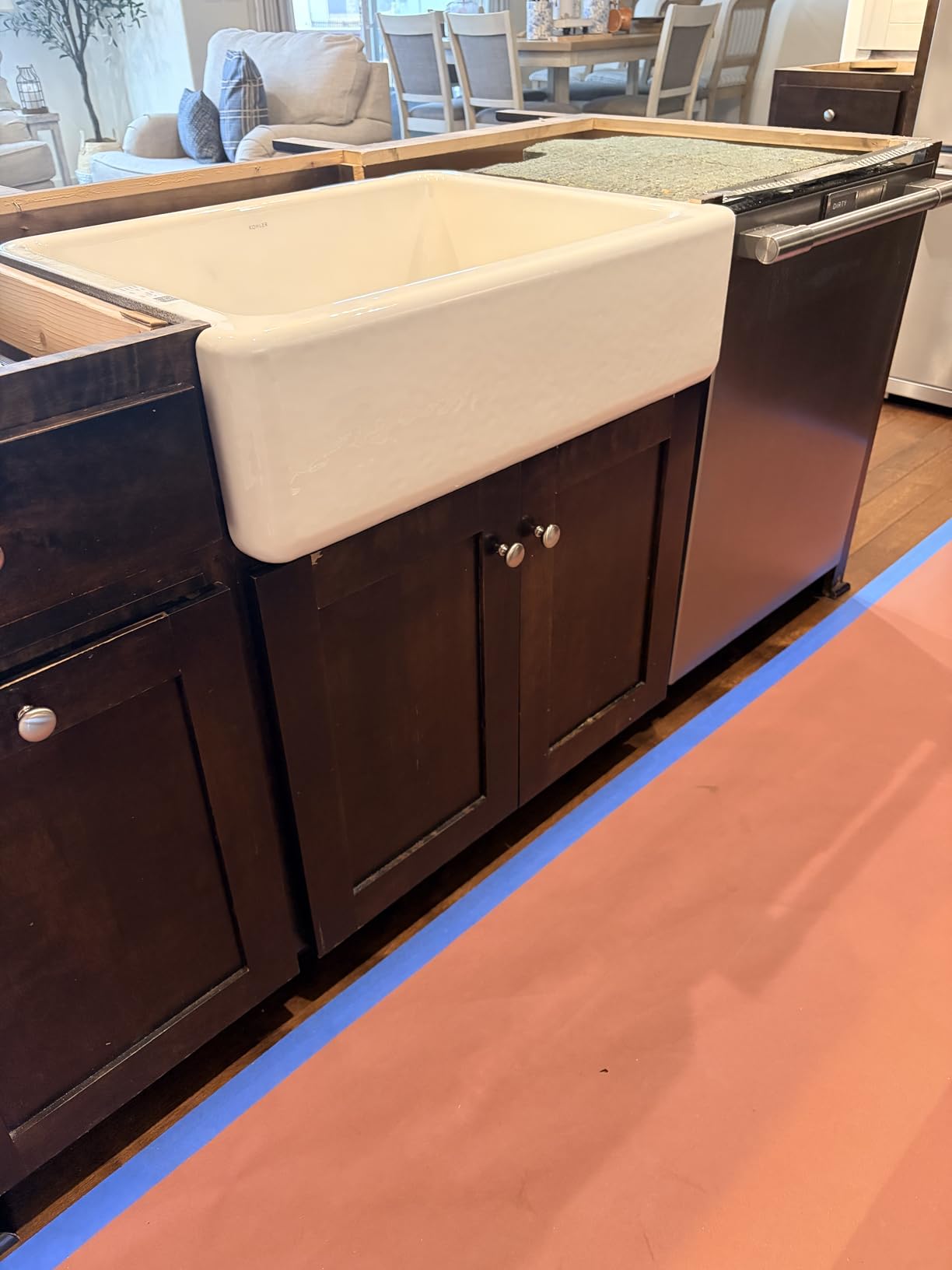 KOHLER Whitehaven 32-3/4