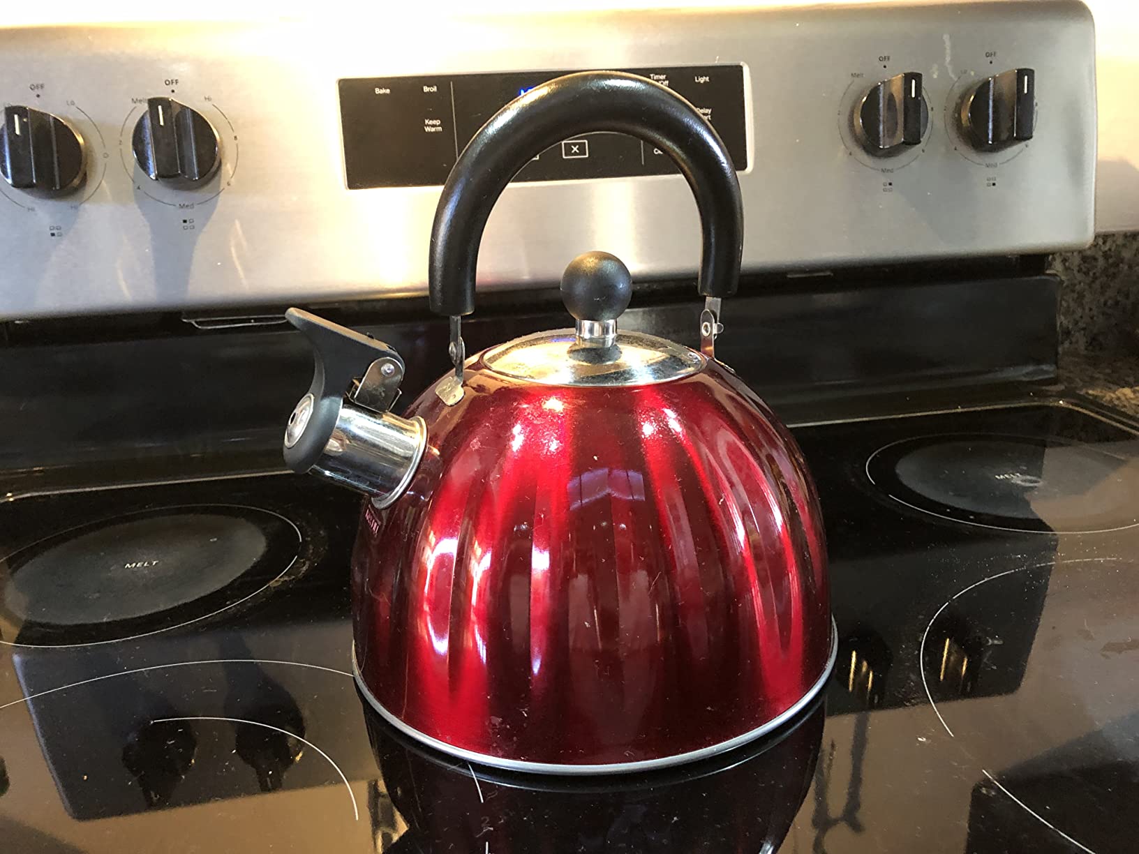 Mr. Coffee Twining 2.1 Quart Pumpkin Shaped Stainless Steel Whistling Tea Kettle, Metallic Red customer photo 1