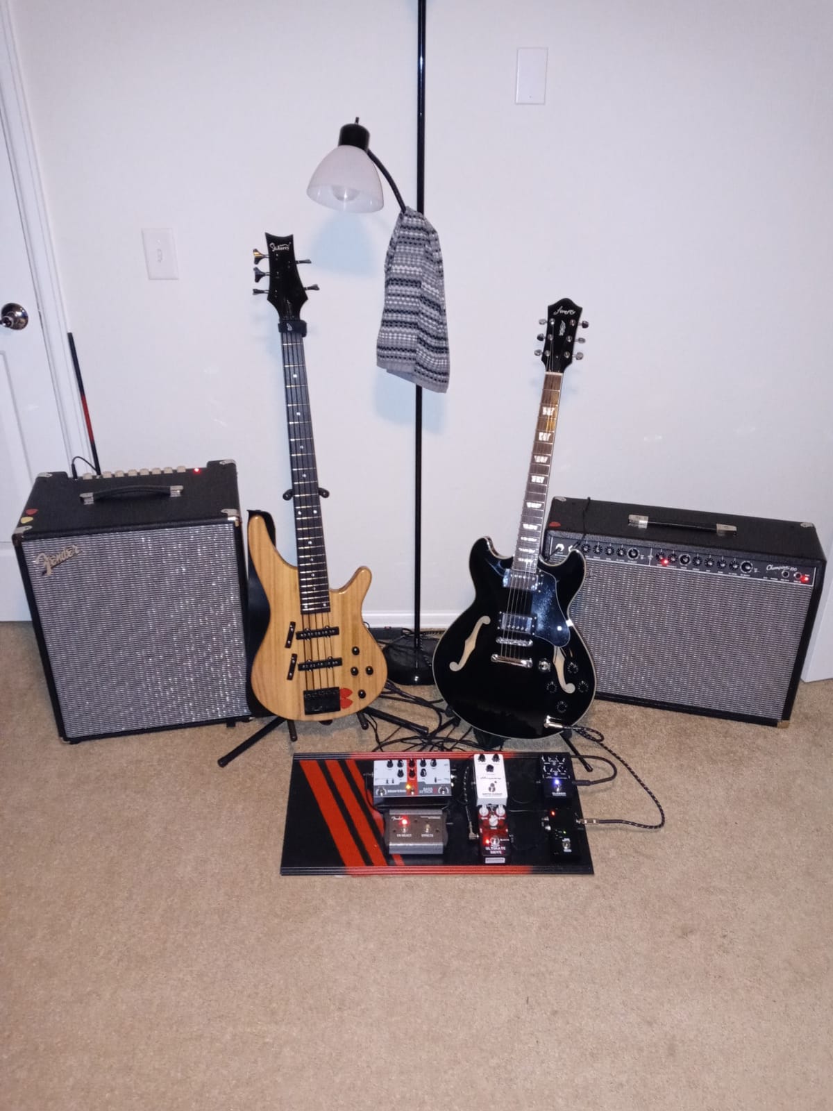 Fender Rumble 500 V3 Bass Amp for Bass Guitar, 500 Watts, with 2-Year Warranty 2x10 Inch Eminence Speakers with Compression Horn, Overdrive Circuit, Tone Voicing, Effects Loop and Direct XLR Output customer photo 1