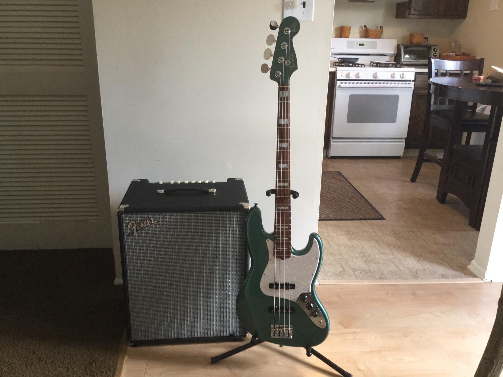 Fender Rumble 500 V3 Bass Amp for Bass Guitar, 500 Watts, with 2-Year Warranty 2x10 Inch Eminence Speakers with Compression Horn, Overdrive Circuit, Tone Voicing, Effects Loop and Direct XLR Output customer photo 2
