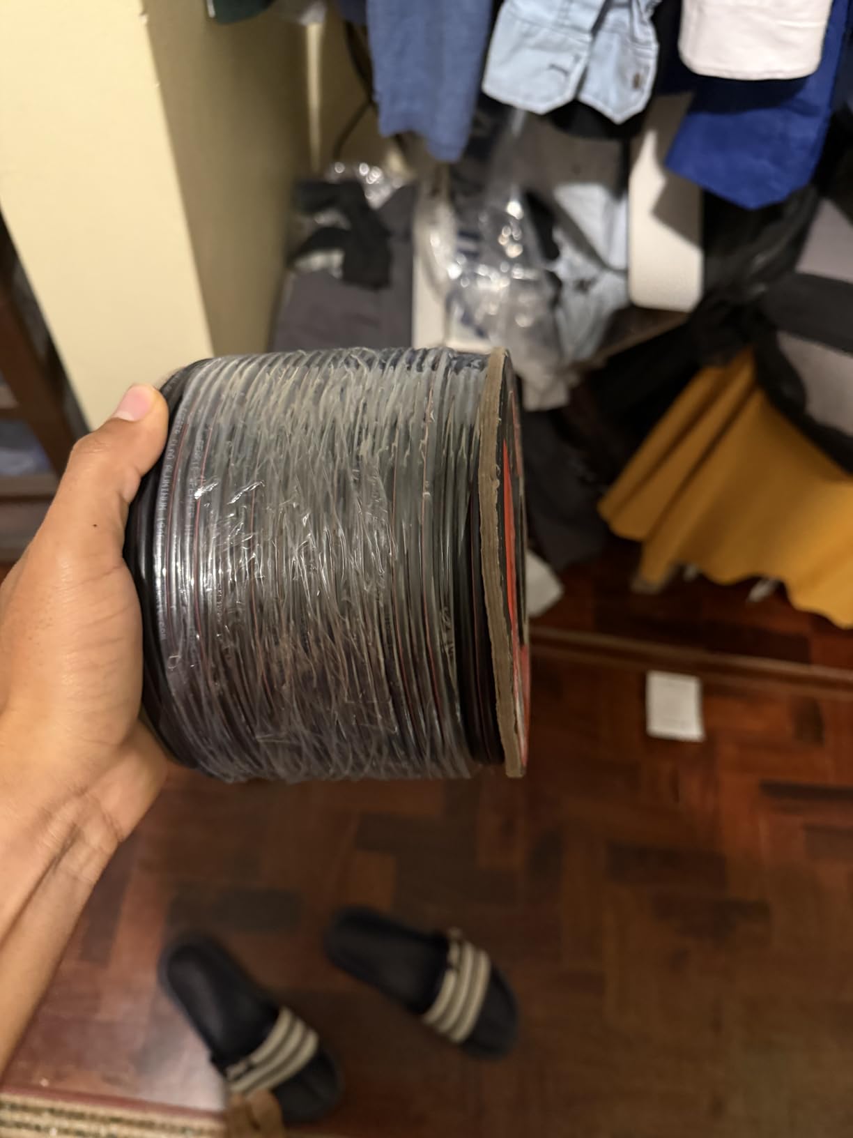GEARit 12 Gauge Speaker Wire 100FT, 12/2 CCA Cable for Home Theater, Black 12 AWG with Foot Markers customer photo 1