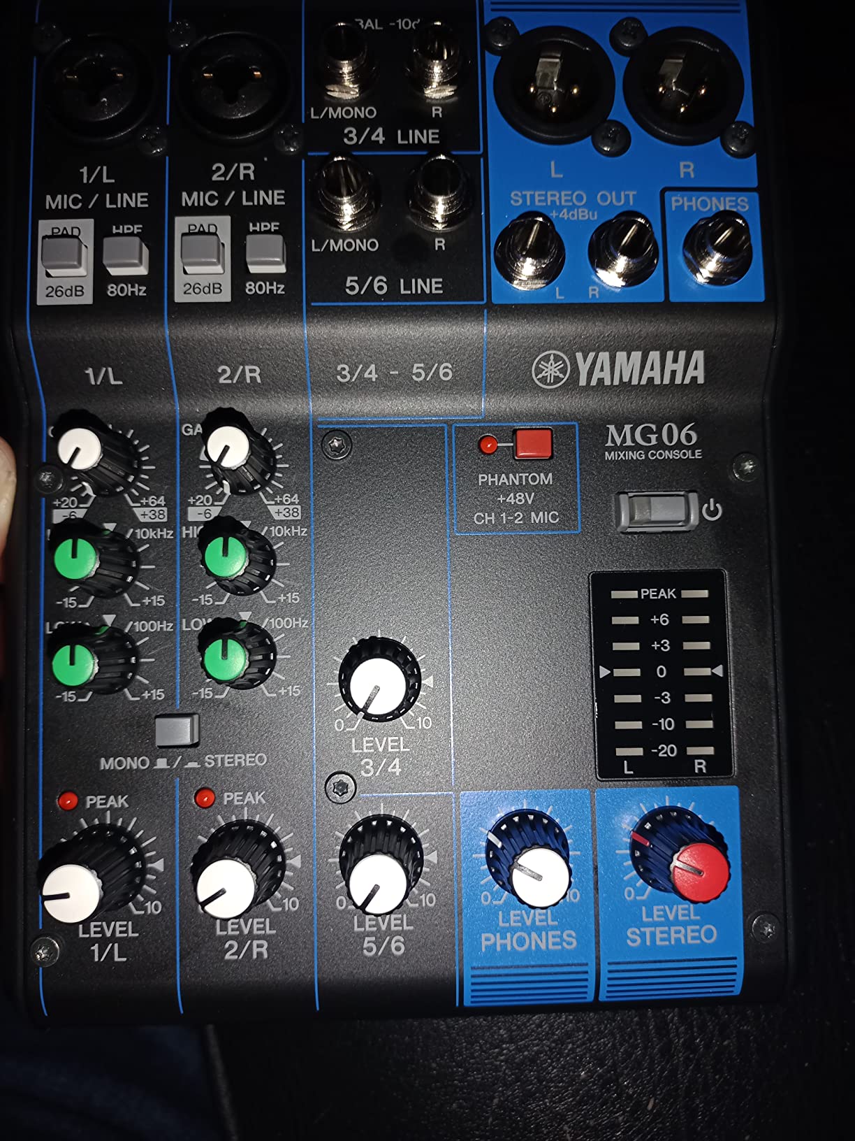 Yamaha MG06 6-Input Compact Stereo Mixer | 6-channel mixer with D-PRE preamps, XLR outputs and EQ for recording, lectures and performances customer photo 2