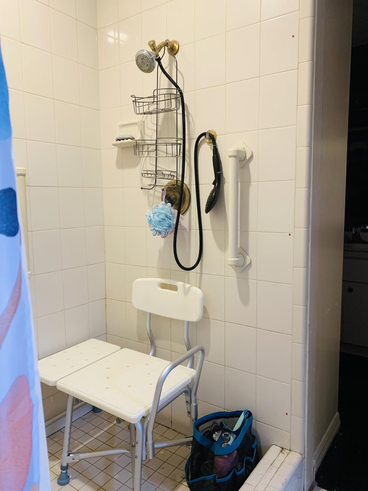 Lumex Bariatric Tub Transfer Bench, Heavy-Duty Shower & Bathtub Chair, Extra-Wide Seat, 600 lb. Limit customer photo 1