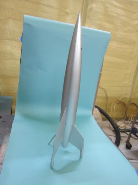 Pegasus Hobby 1/144 Luna Rocket with Moon Base Plastic Model Kit customer photo 1