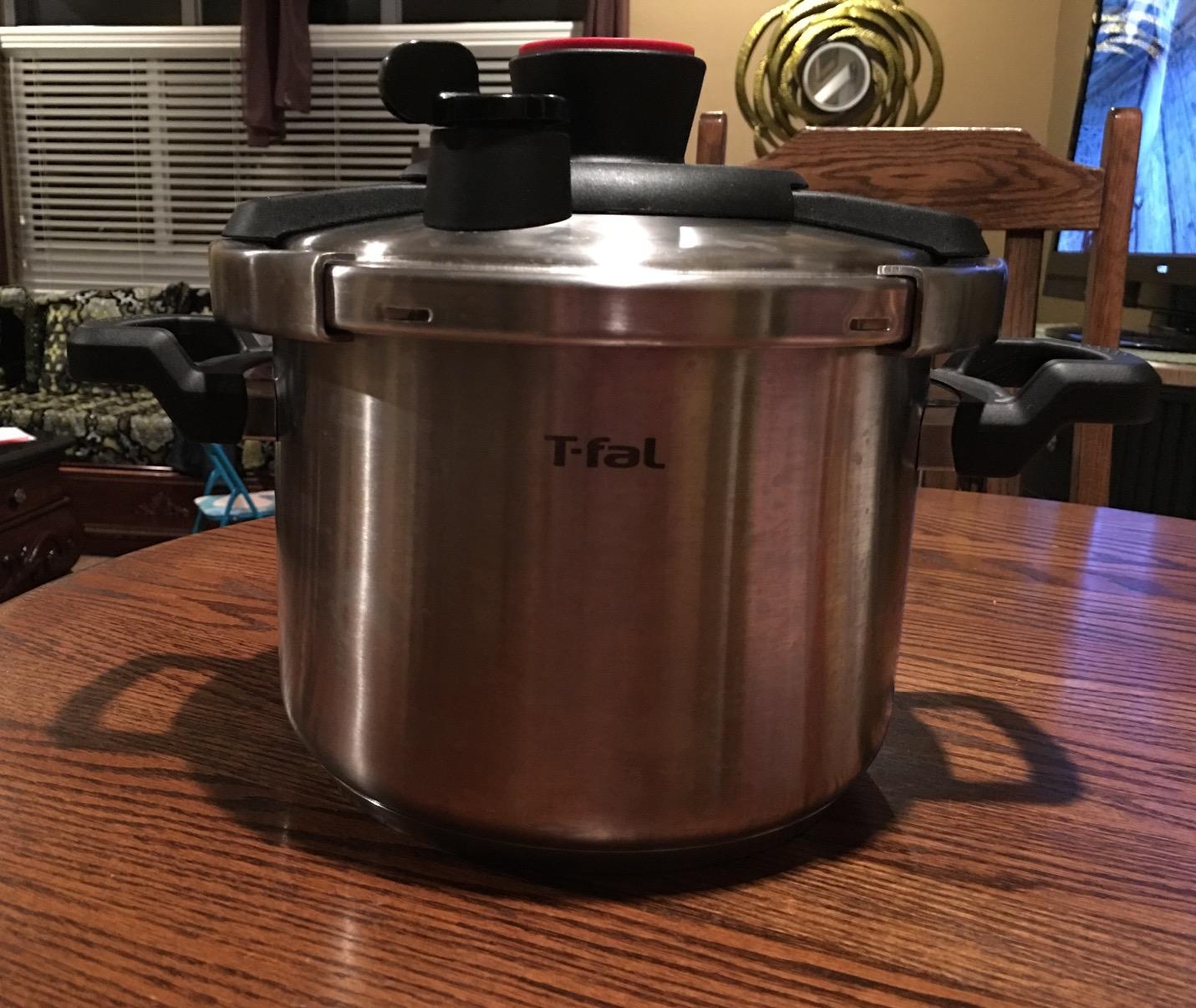 T-fal Clipso Stainless Steel Pressure Cooker, 6.3 Quart, Easy-Open Lid customer photo 1