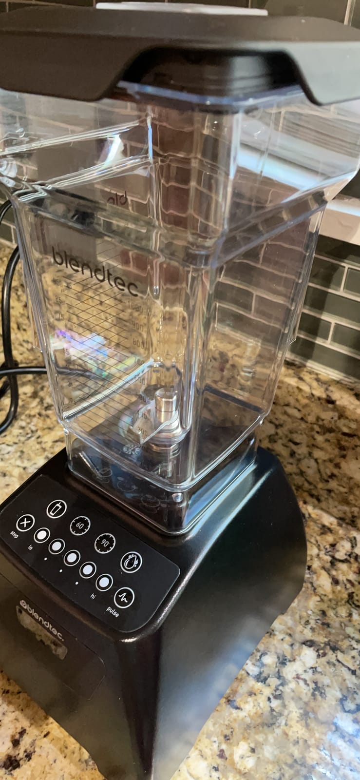Blendtec Classic 575 Blender - WildSide+ Jar (90 oz) - Professional-Grade Power - Self-Cleaning - 4 Pre-programmed Cycles - 5-Speeds - Black customer photo 1