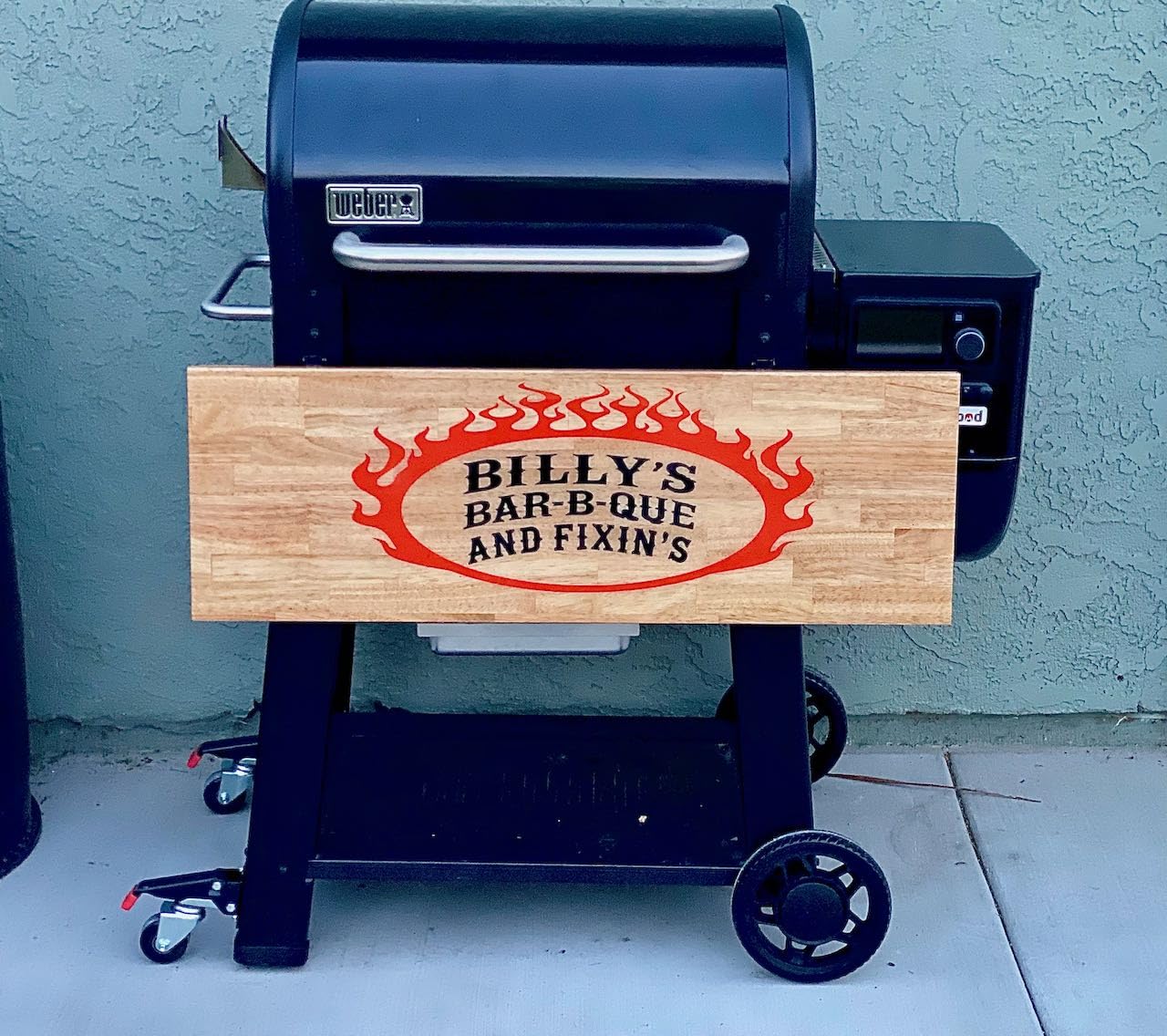 Weber Searwood 600 Wood Pellet Smoker Grill - Wi-Fi & Bluetooth-Enabled Outdoor Grill for Smoking, Searing, Rapid React PID & Cooking up to 600°F, Black customer photo 2