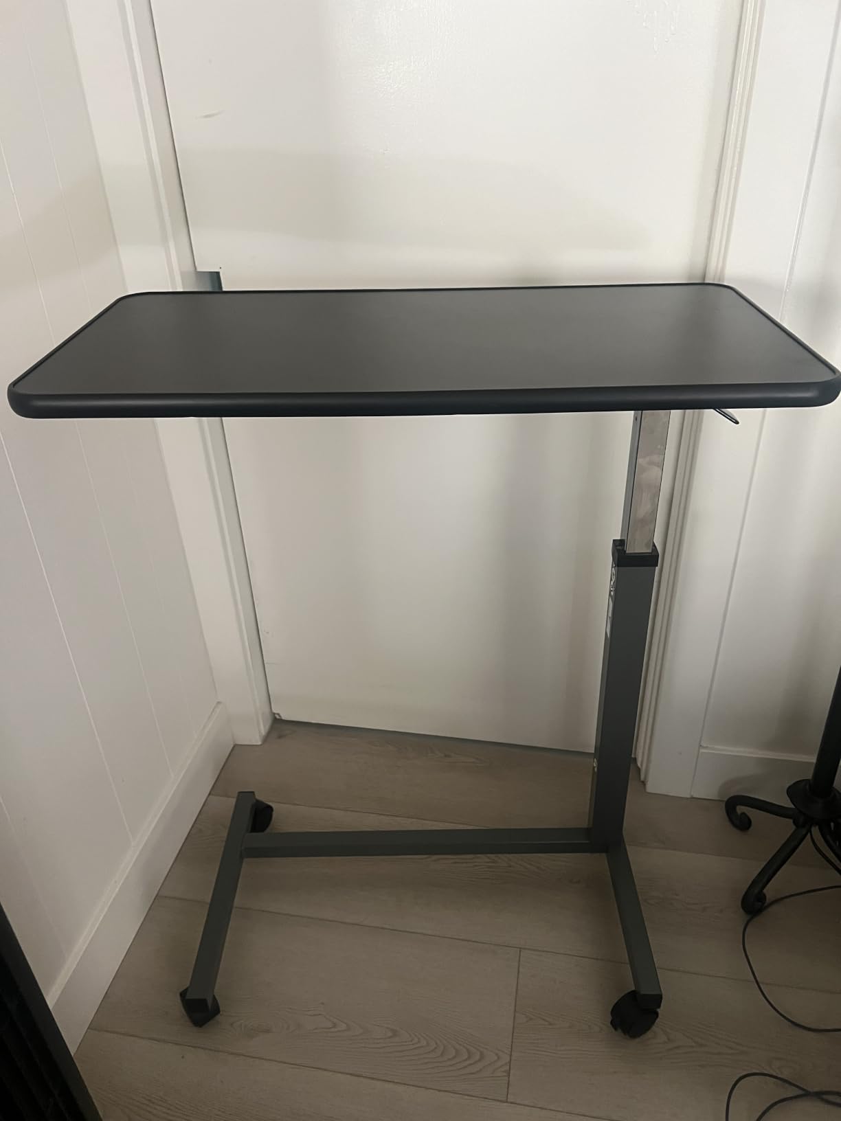 Vaunn Medical Cart Adjustable Overbed Table with Wheels - Rolling Bedside Table for Hospital, Portable Standing Cart & Laptop Desk for Bed, Couch, Wheelchair customer photo 1
