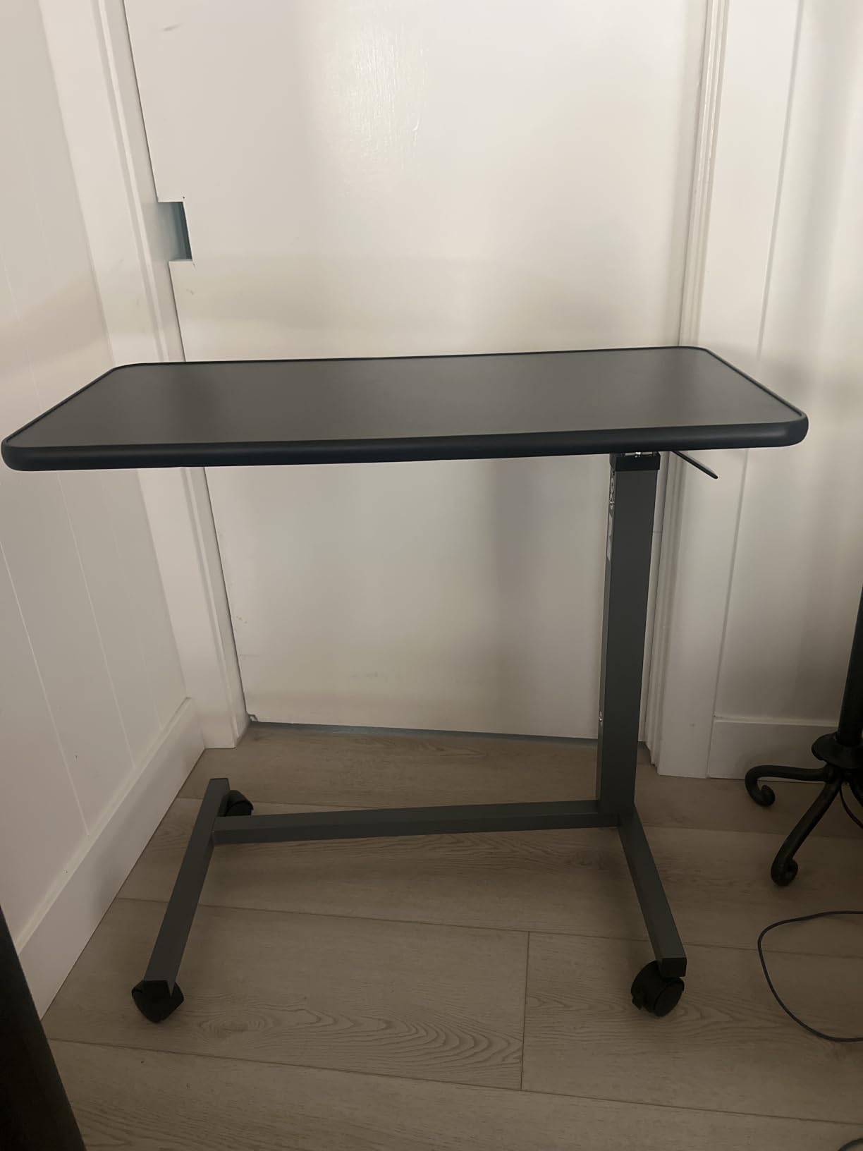 Vaunn Medical Cart Adjustable Overbed Table with Wheels - Rolling Bedside Table for Hospital, Portable Standing Cart & Laptop Desk for Bed, Couch, Wheelchair customer photo 2