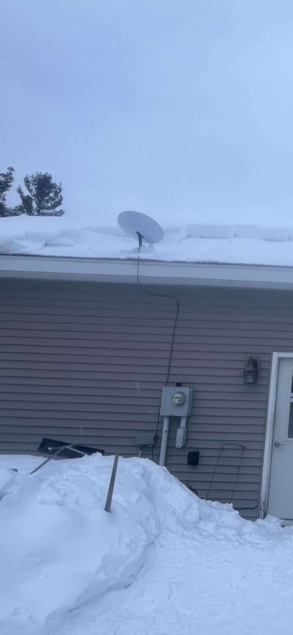 Avalanche! Heavy Duty Roof Snow Rake, Snow Removal, Assembled in USA | 15 1/2 Ft Fiberglass Pole, Heavy-Duty Slide, 3 Inch Wheels for Metal, Tile and Cedar Shake Roofs, AVA750 customer photo 2