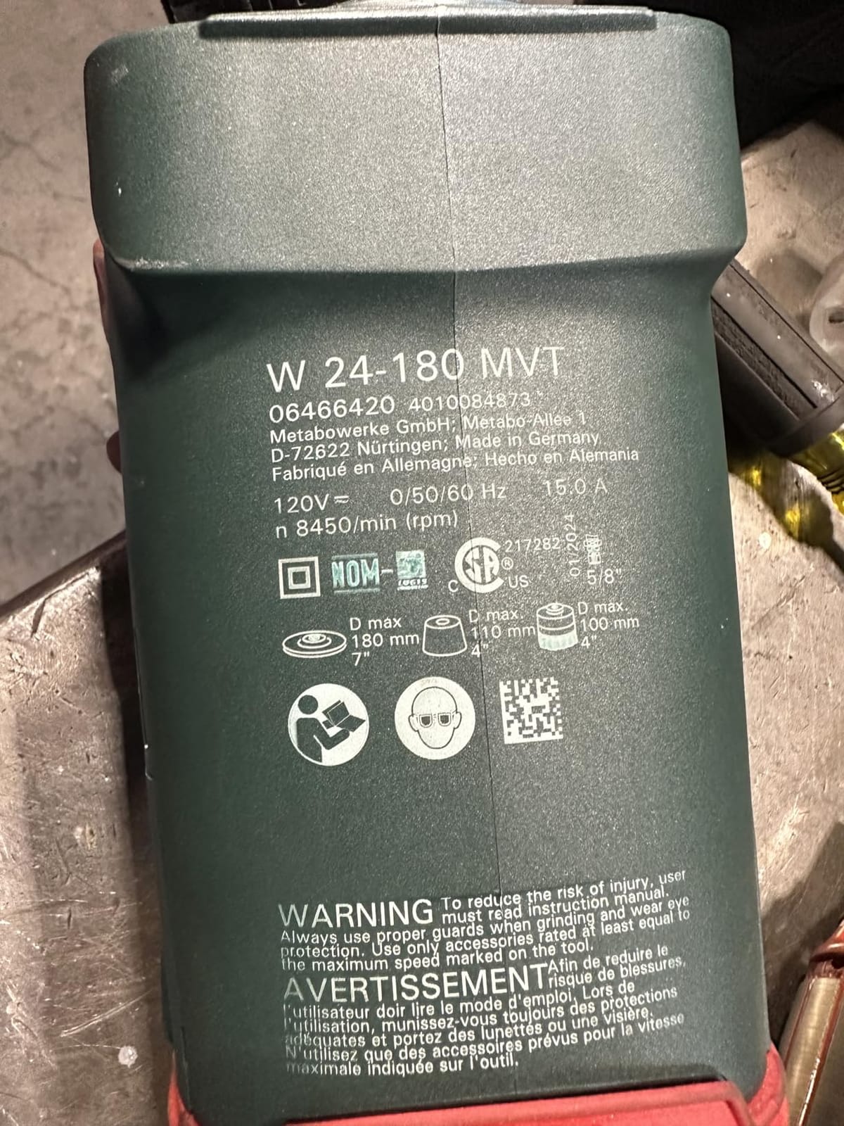 Metabo 9-Inch Angle Grinder, 6,600 RPM, 15.0 Amp W/Lock-On Trigger, Performance Angle Grinder, W24-230 MVT, 606467420, Green customer photo 2
