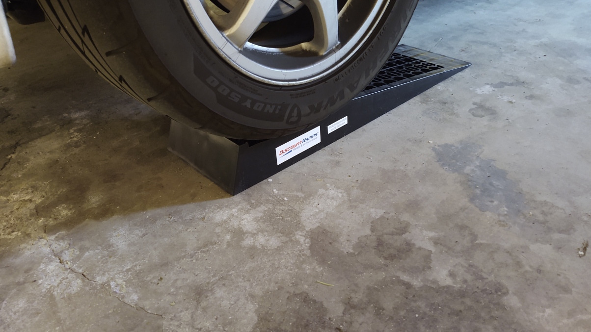 Car Ramps for Oil Change, Low Profile, 5,000 lb GAWR, 2.5