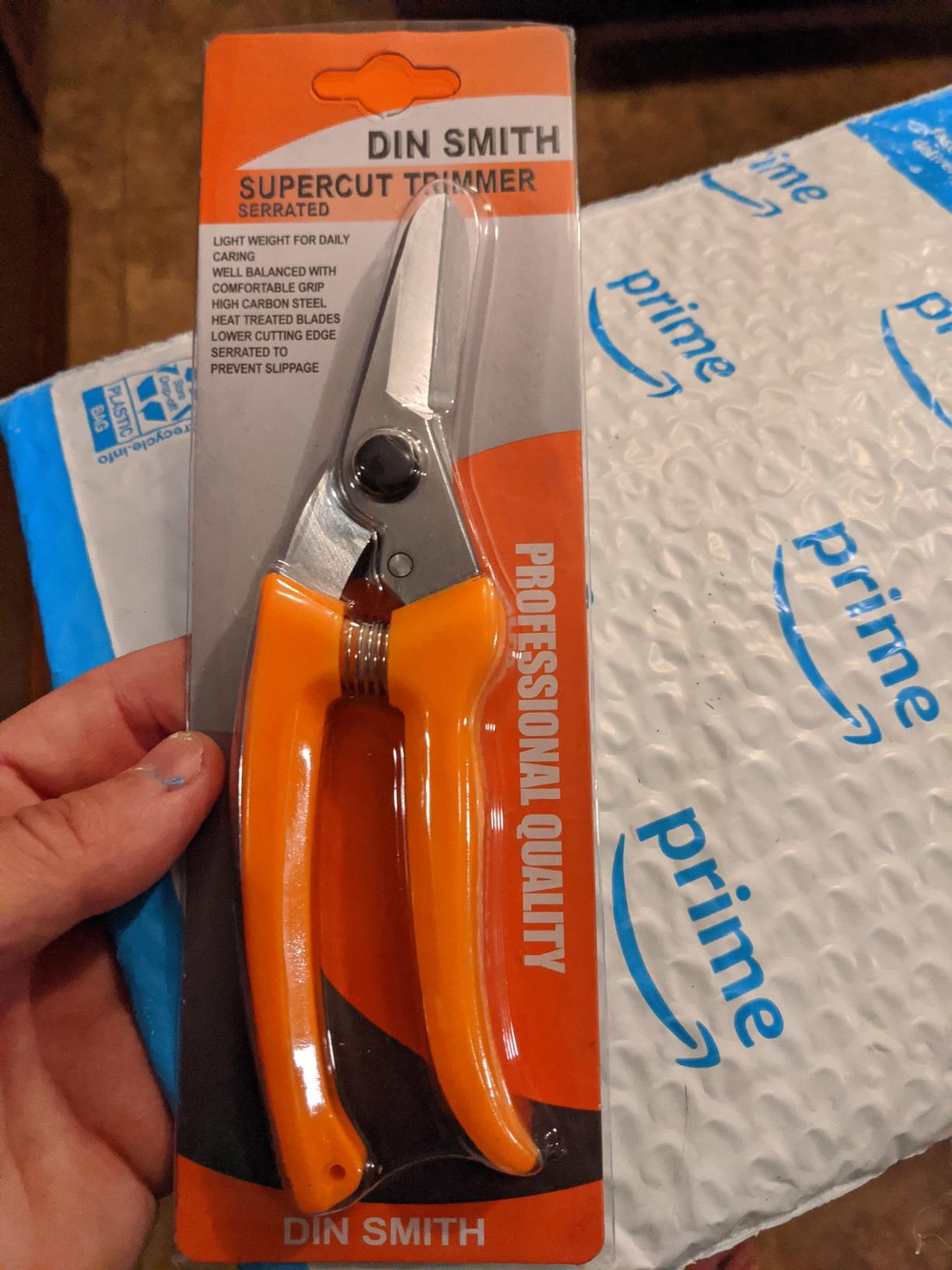 Premier 1 ExoTrim™ Serrated Hoof Trimmer | Japanese high carbon steel blades. Rounded tips safe for cleaning hooves. Also removes ear tags. Ultra-smooth cutting stroke. customer photo 2