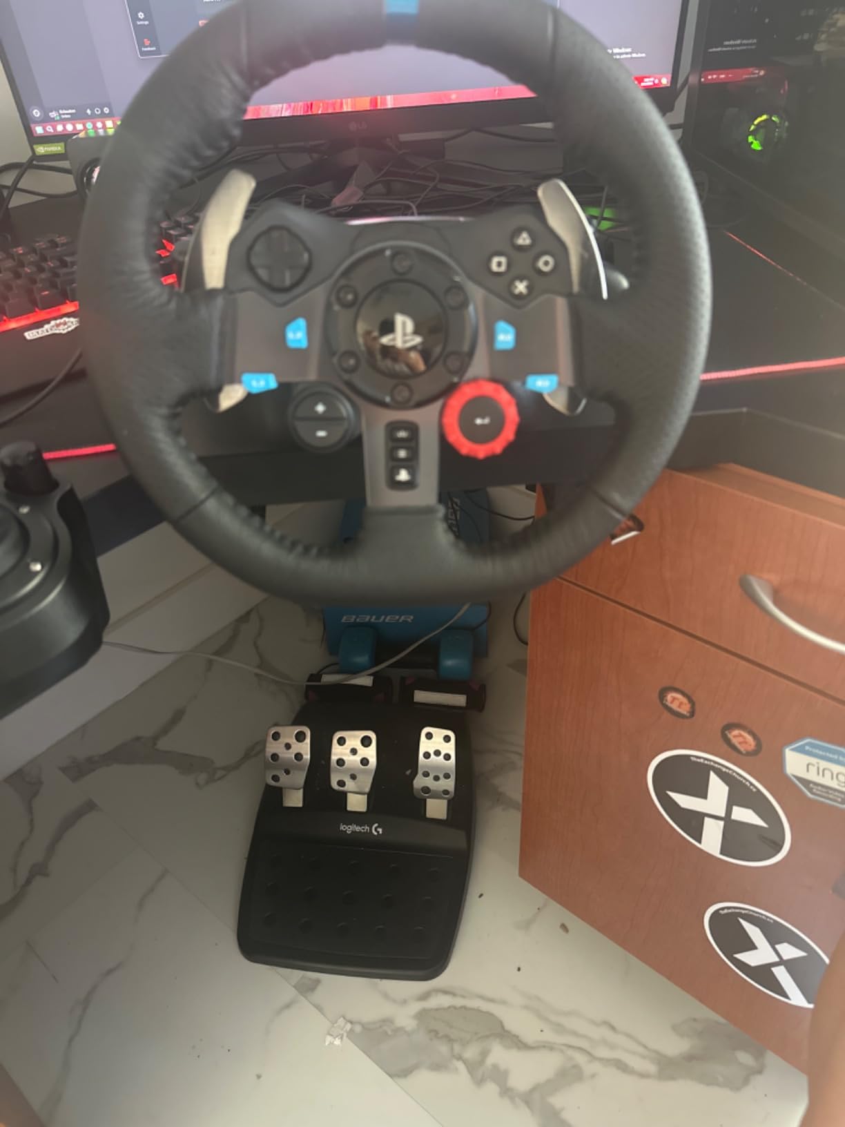 Logitech G29 Racing Wheel and Pedals for PS5/PS4/PC customer photo 1