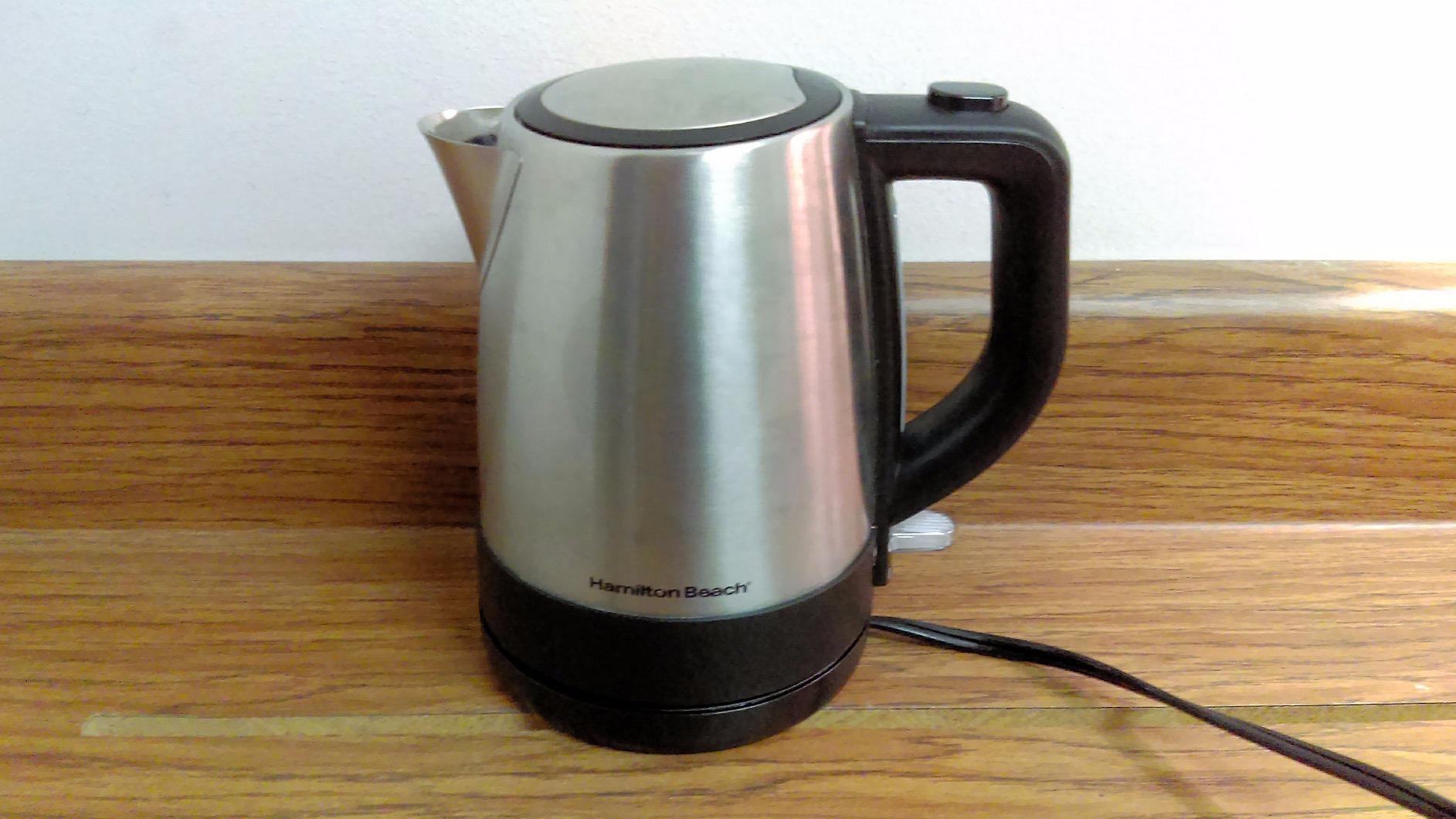 Hamilton Beach 1 Liter Electric Tea Kettle, Water Boiler & Heater | Fast Boiling 1500 Watts | BPA Free | Cordless Serving | Auto-Shutoff & Boil-Dry Protection | Mesh Filter | Stainless Steel customer photo 1