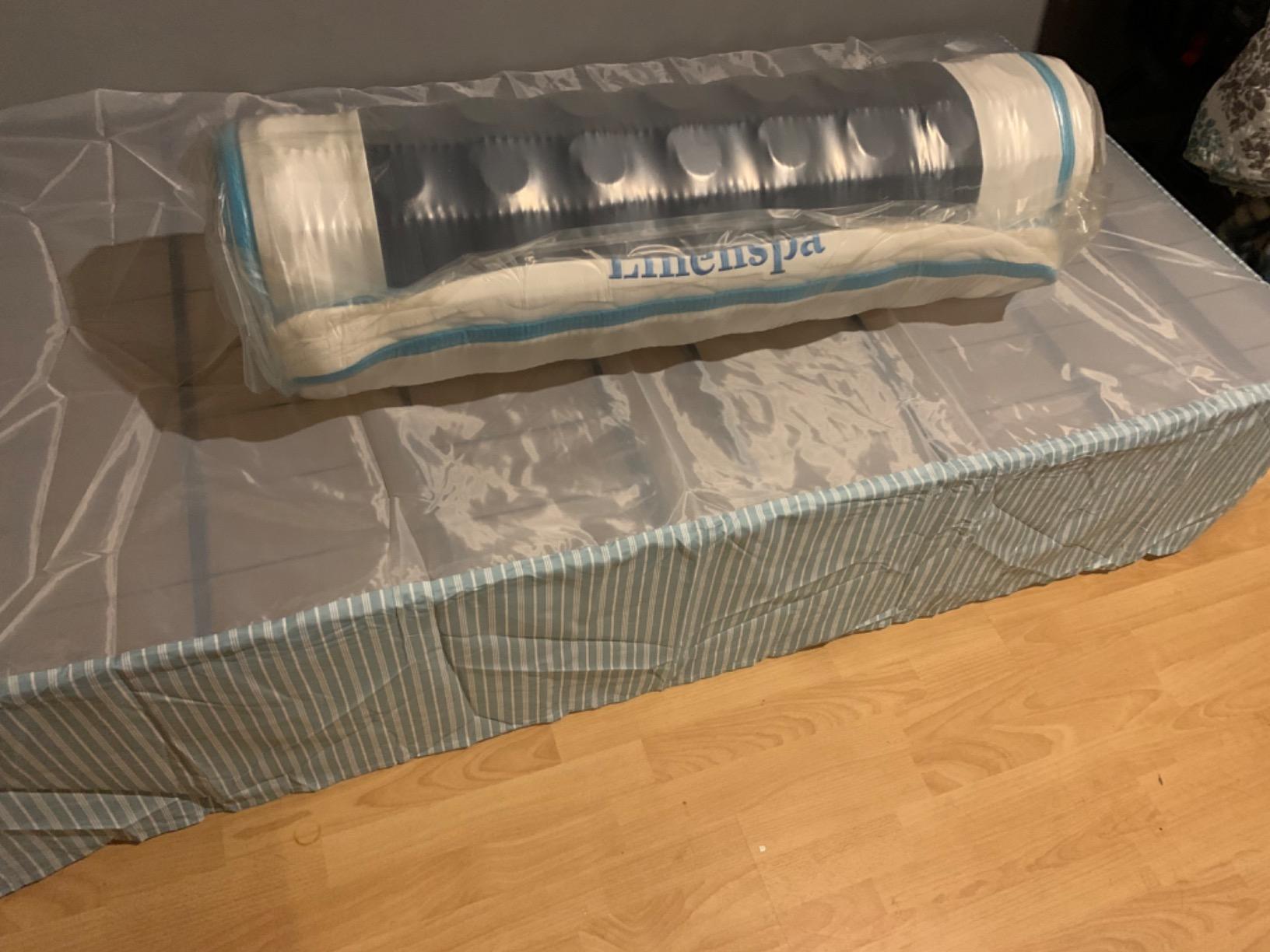 Linenspa 6 Inch Memory Foam Mattress - Firm Feel - Full customer photo 1