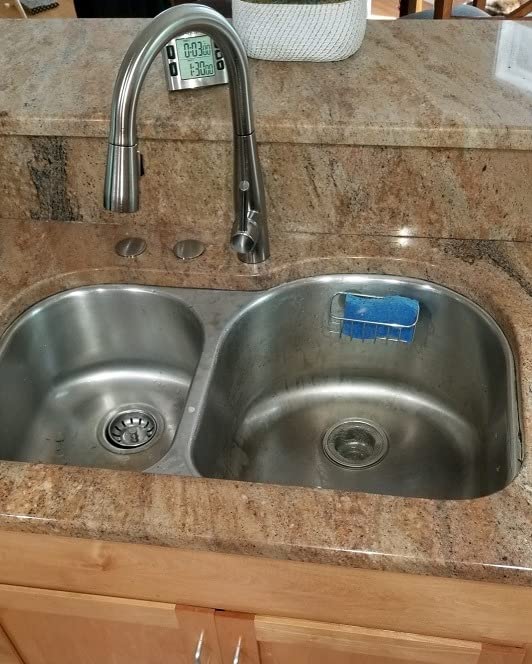 Delta Essa Brushed Nickel Kitchen Faucet with Pull Down Sprayer, Modern Single Hole Kitchen Sink Faucet, Single Handle, Arctic Stainless 9113-AR-DST customer photo 1