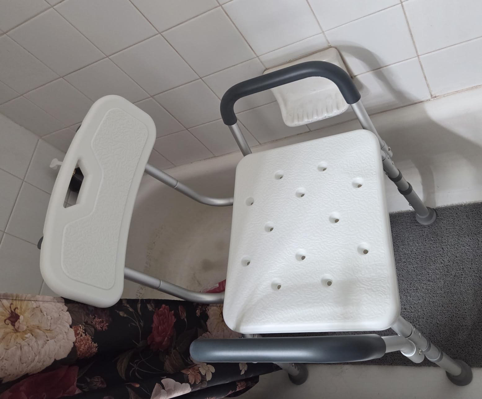 Drive Medical Premium Shower Chair with Back and Padded Arms, White | Shower Chair with Back and Padded Arms, Adjustable Height Seating for Safety and Comfort, Supports 350 Pounds customer photo 1