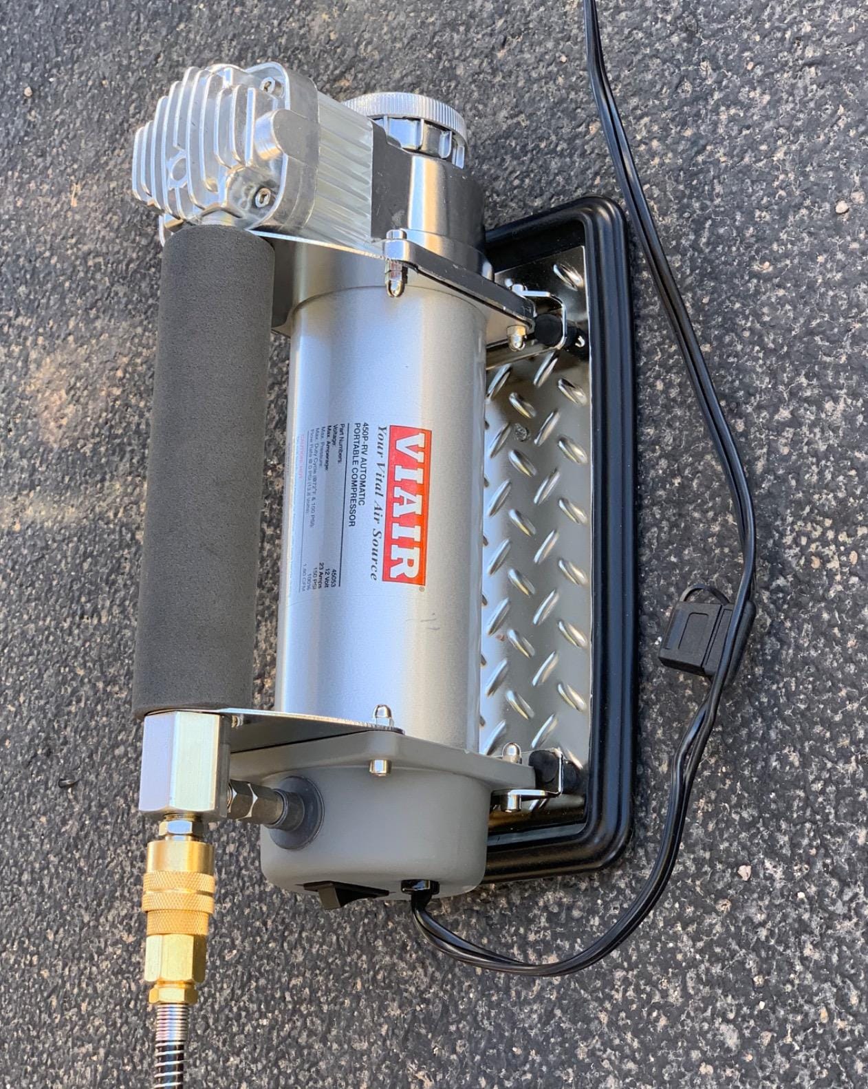 VIAIR 450P-RV Automatic Portable Air Compressor Kit - 150 PSI for RV, Truck, Jeep and SUV Tires - RV Accessories with 1.80 CFM, Silver customer photo 2