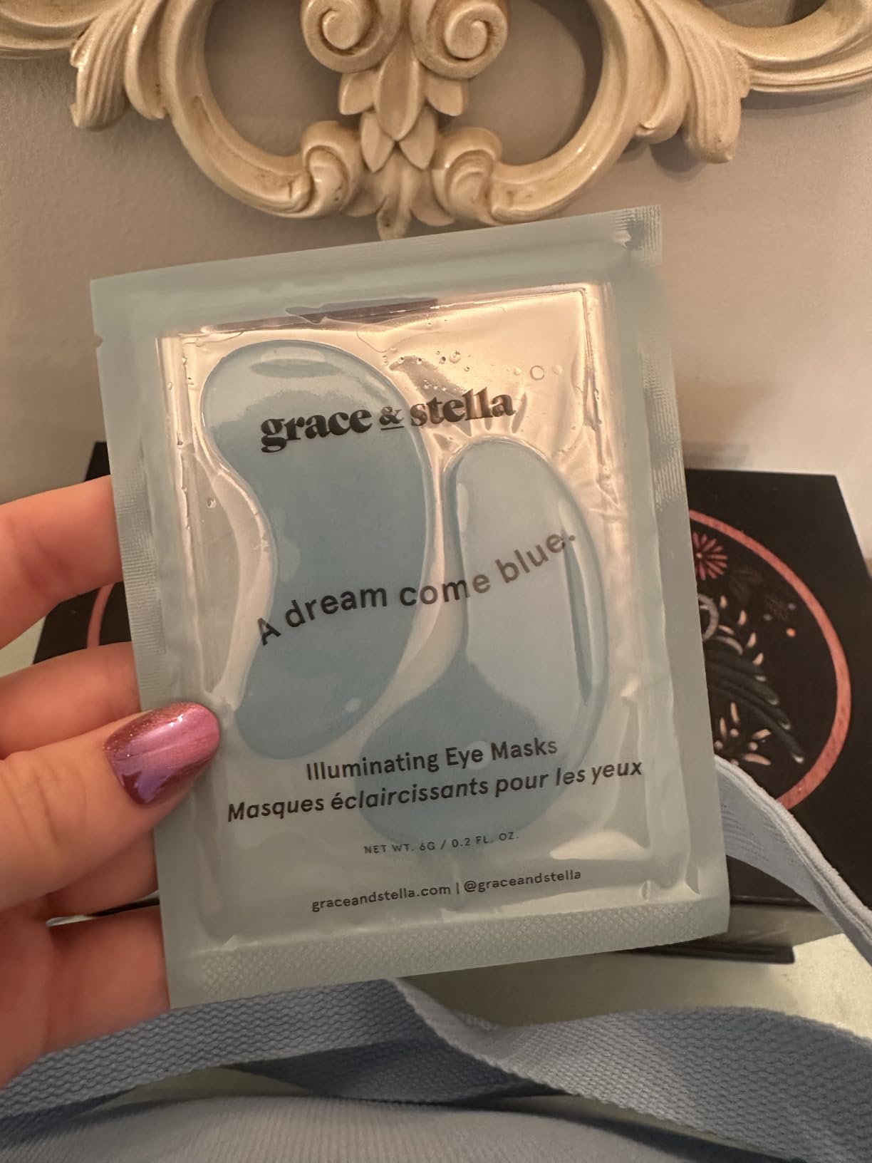 grace & stella Award Winning Eye Patches for Puffy Eyes - Vegan Self Care (24 Pairs, Gold) customer photo 2