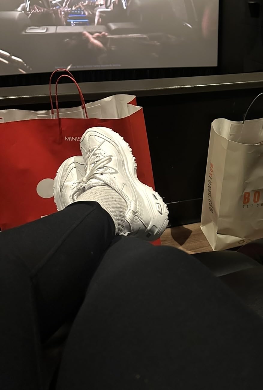 Skechers Women's D'Lites Fresh Start Sneaker customer photo 1