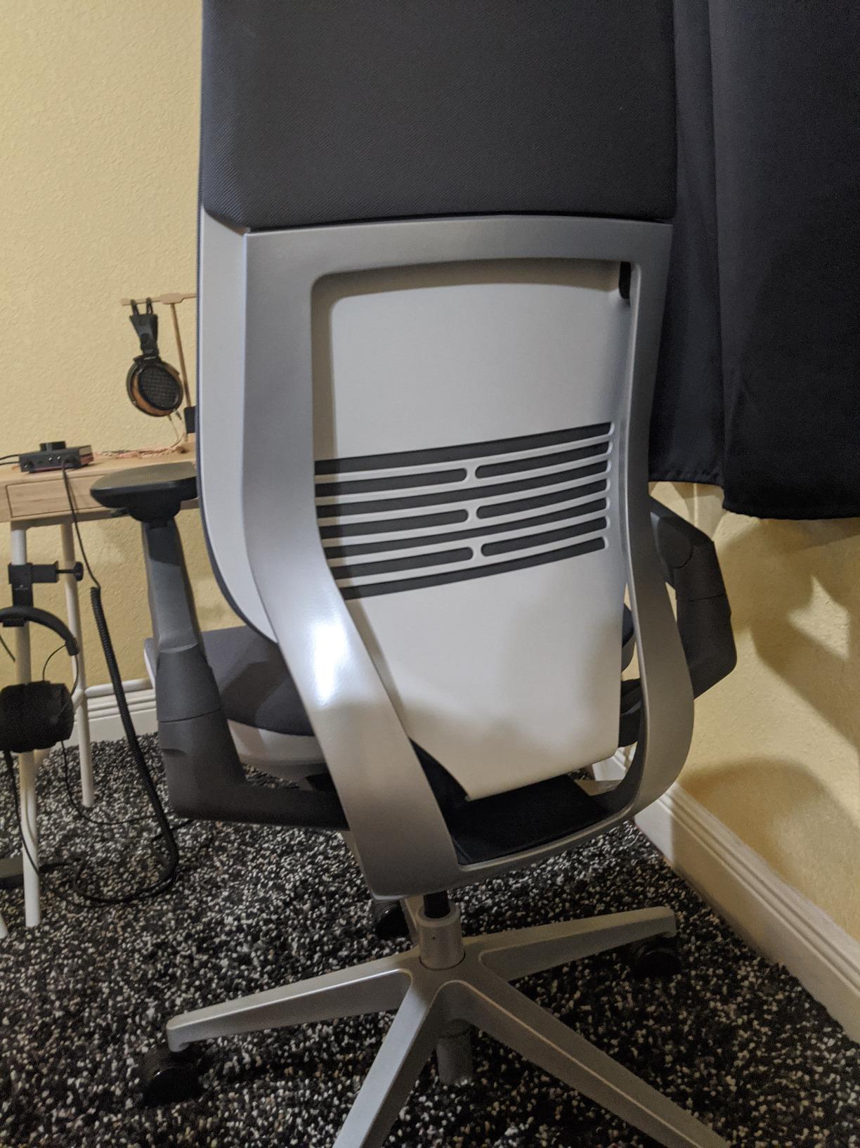 Steelcase Gesture Office Chair - Ergonomic Work Chair with Wheels for Carpet - Comfortable - Intuitive-to-Adjust for Desk - 360-Degree Arms - Graphite Gray Fabric customer photo 1