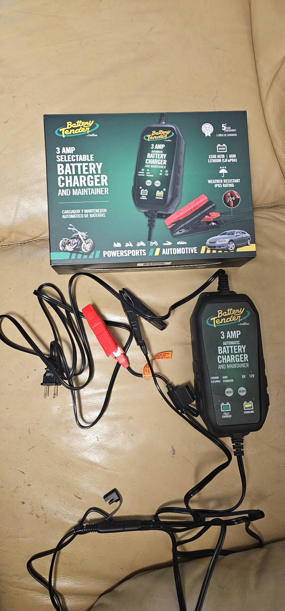 Battery Tender 3 AMP Battery Charger and Maintainer - Automotive Switchable 12V or 6V Smart Automatic for Cars SUVs and Trucks - Lead Acid, AGM, Gel, & Lithium Battery Charger - 022-0202-COS customer photo 1