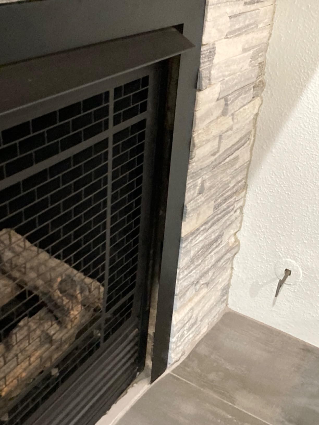 Duluth Forge Dual Fuel Ventless Gas Fireplace Insert - 32,000 BTU, Remote Control - Model# FDI32R customer photo 2