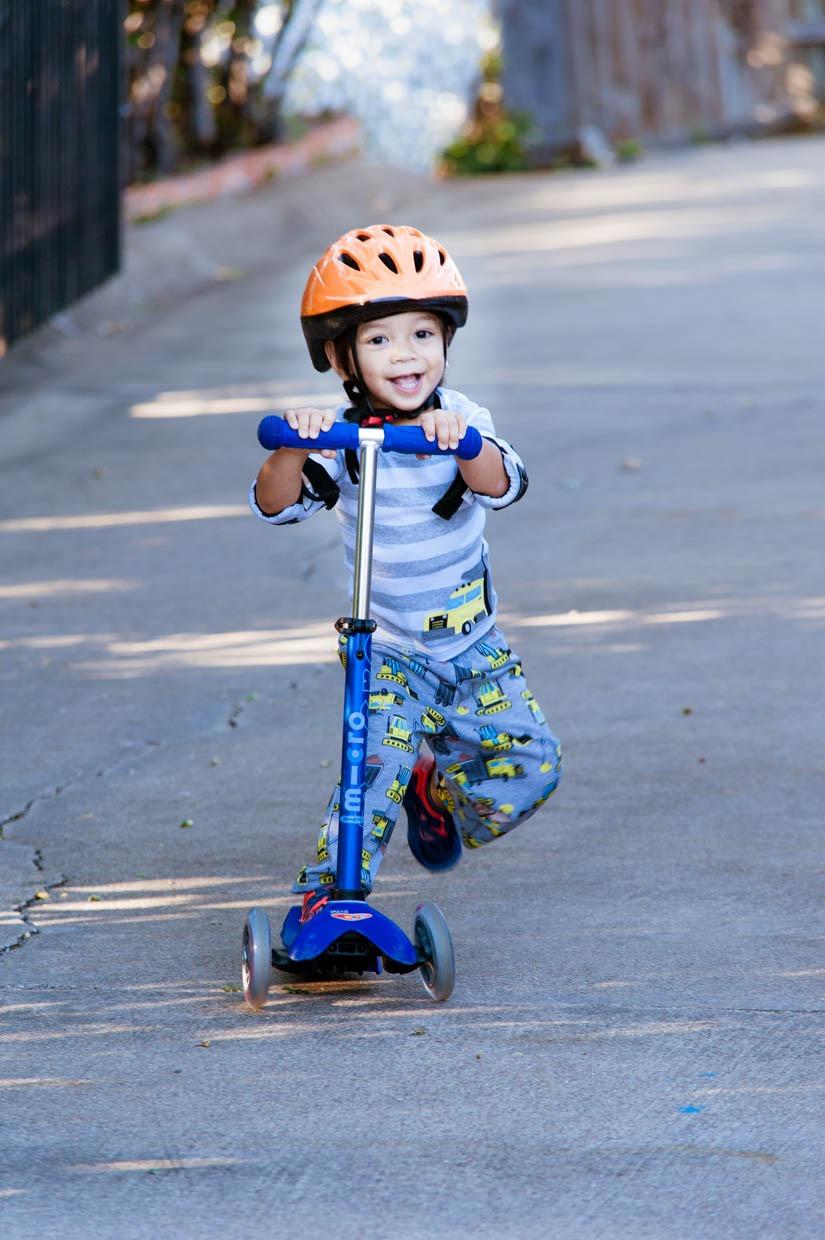 Micro Kickboard Mini 3-Wheel Toddler Scooter, Ages 2-5, Up to 110lbs | Lean-to-Steer Design, Adjustable T-Bar Grows with Your Child, Smooth-Ride PU Wheels, Rear Brake, Swiss-Engineered customer photo 2
