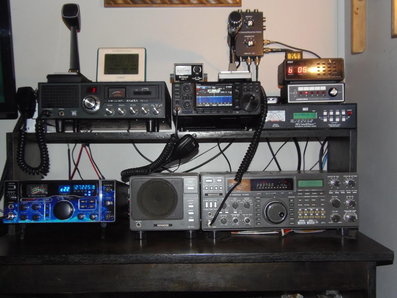 Icom IC-7300 HF/50MHz 100W Base Transceiver with Direct Sampling SDR customer photo 2